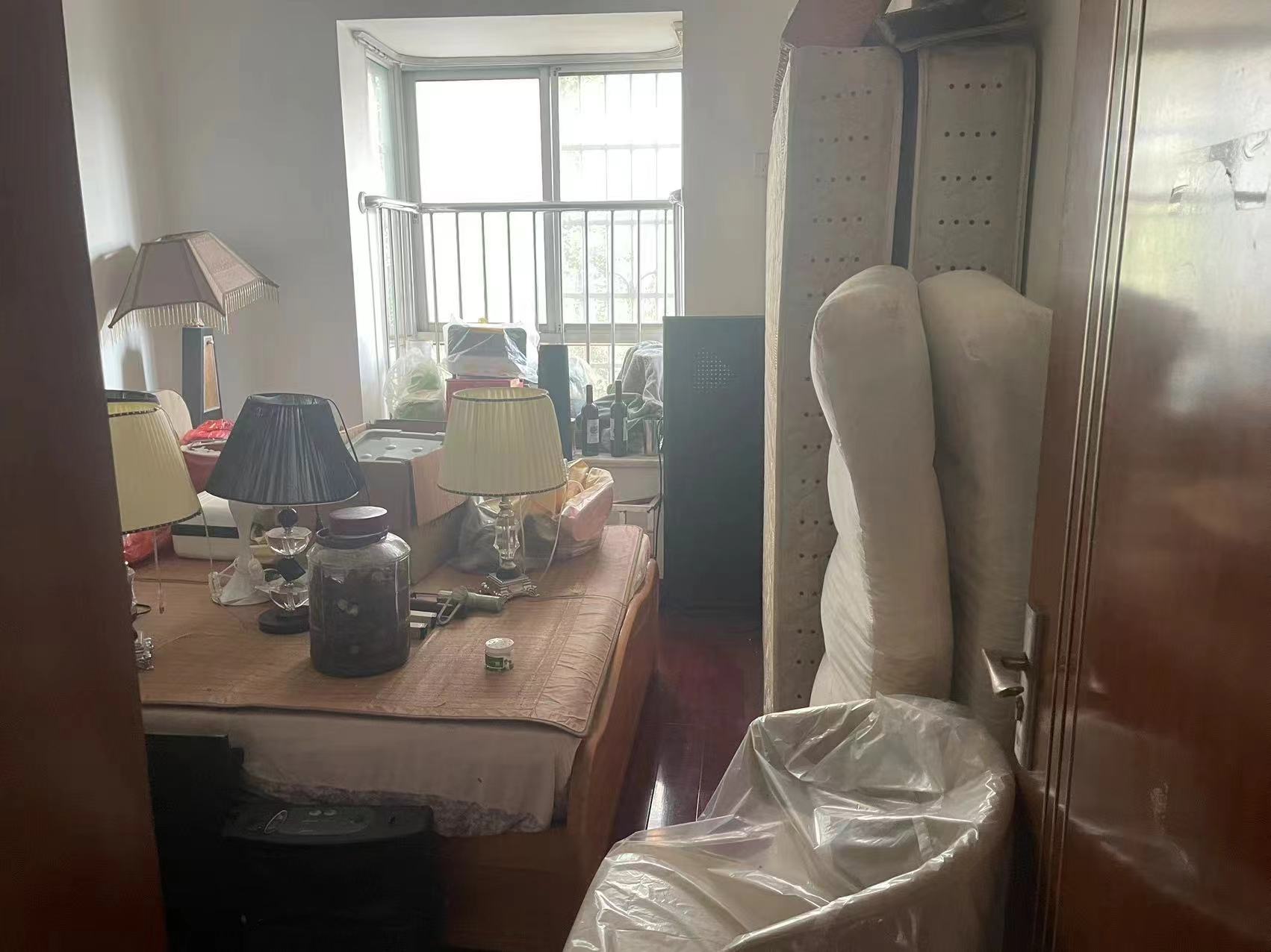 天鹅花园  3室2厅1卫    61.8万 天鹅花园  3室2厅1卫    61.8万室内图