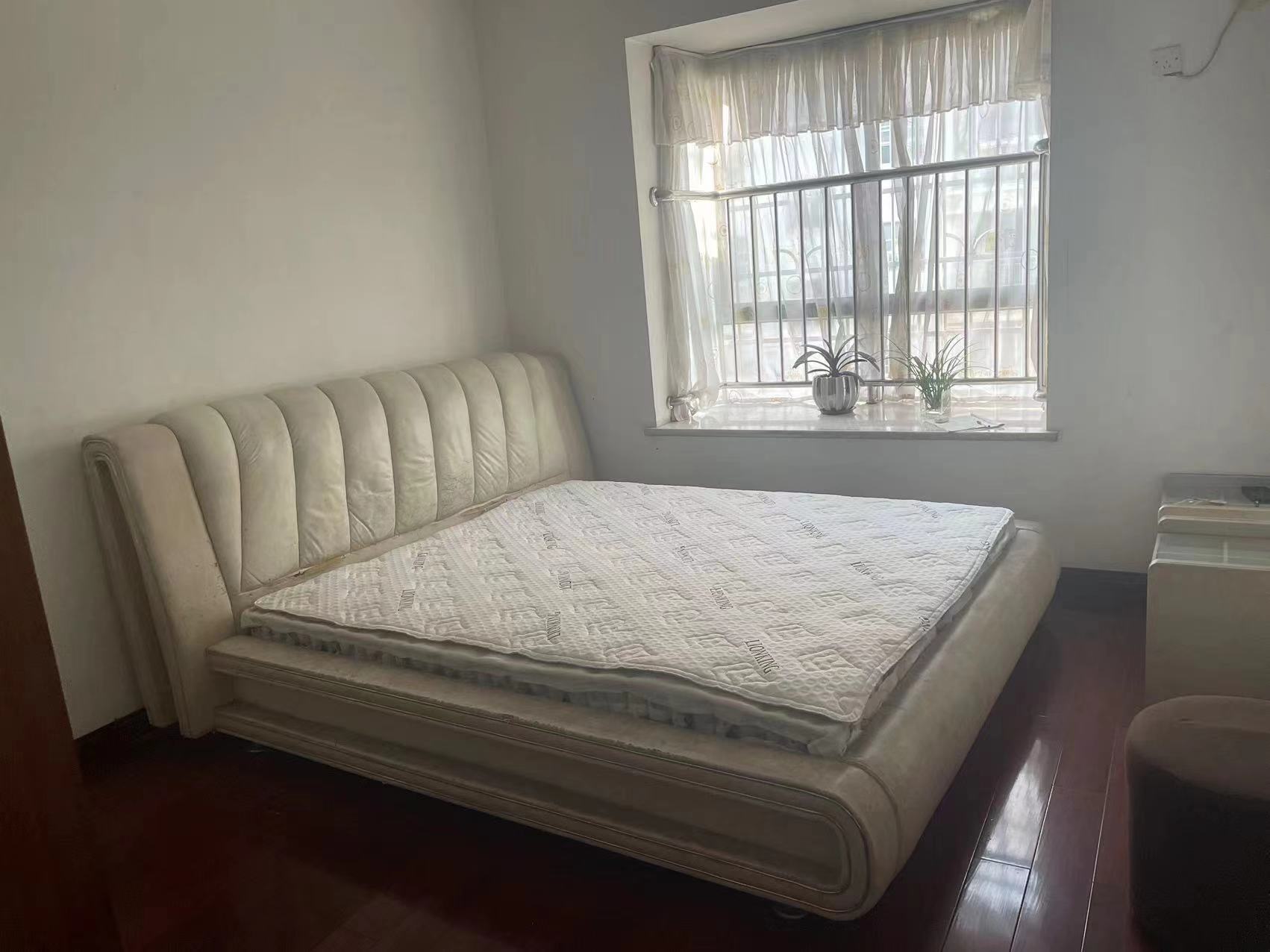 天鹅花园  3室2厅1卫    61.8万 天鹅花园  3室2厅1卫    61.8万室内图