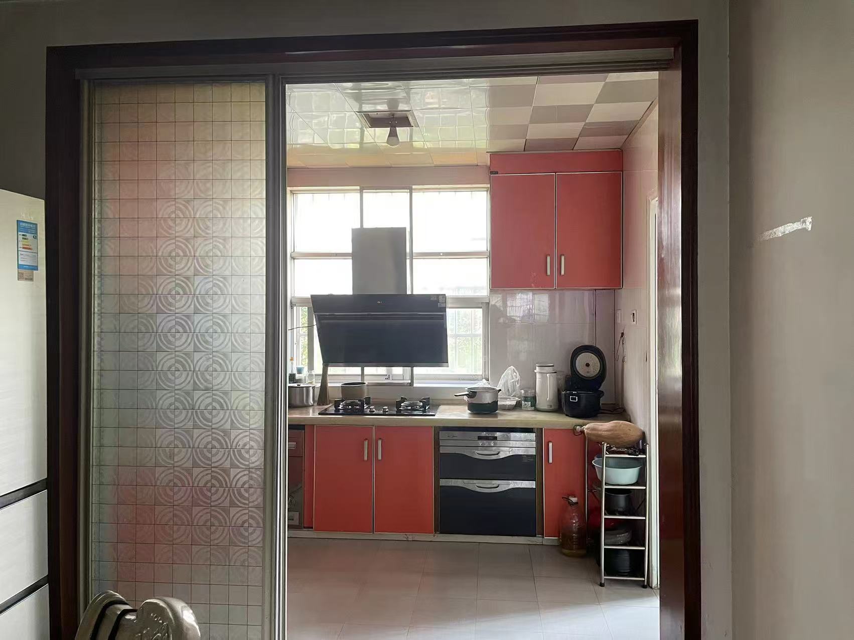 天鹅花园  3室2厅1卫    61.8万 天鹅花园  3室2厅1卫    61.8万室内图