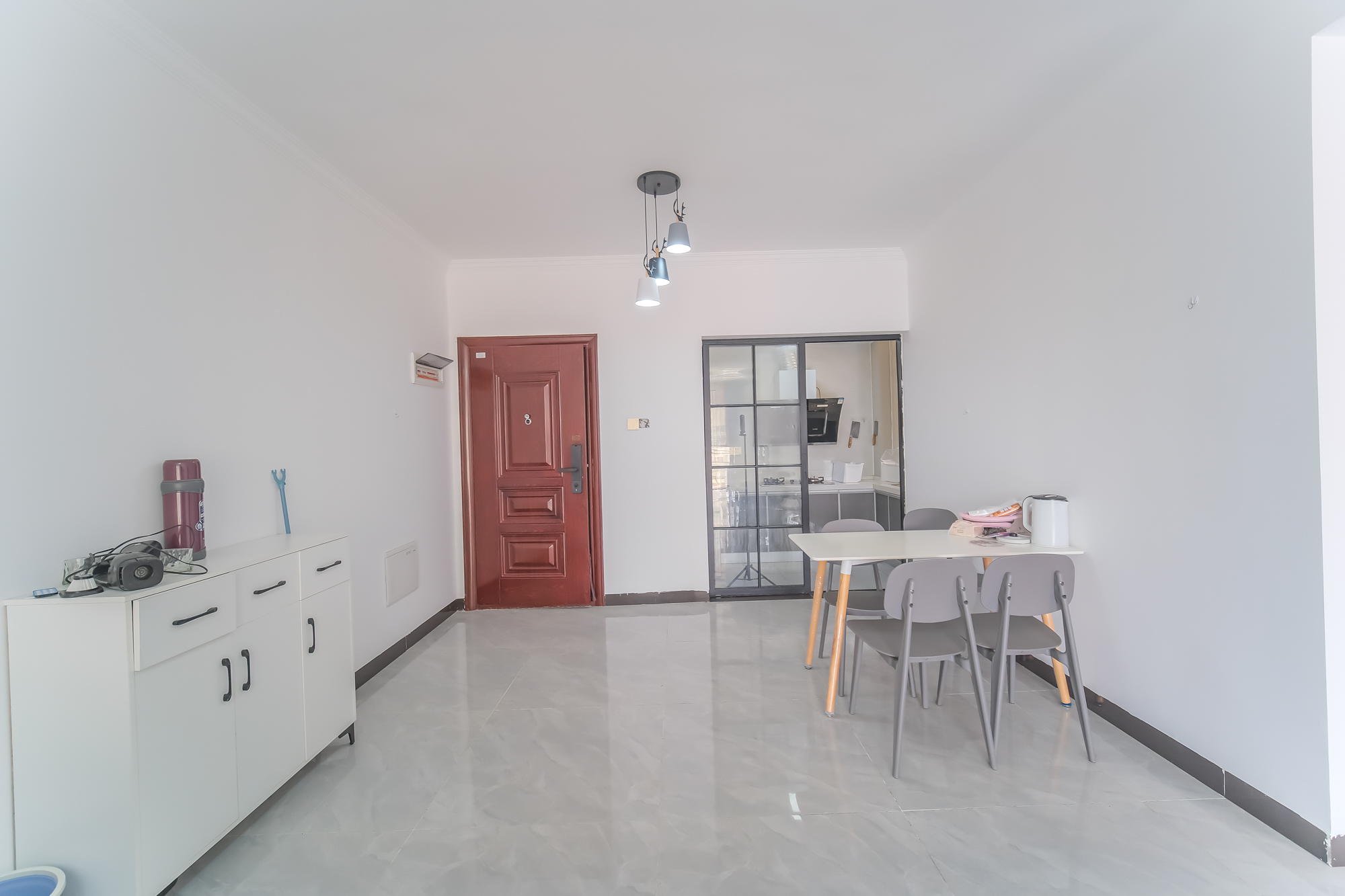 星城春晓 2室2厅1卫 54.8万 星城春晓 2室2厅1卫 54.8万客厅