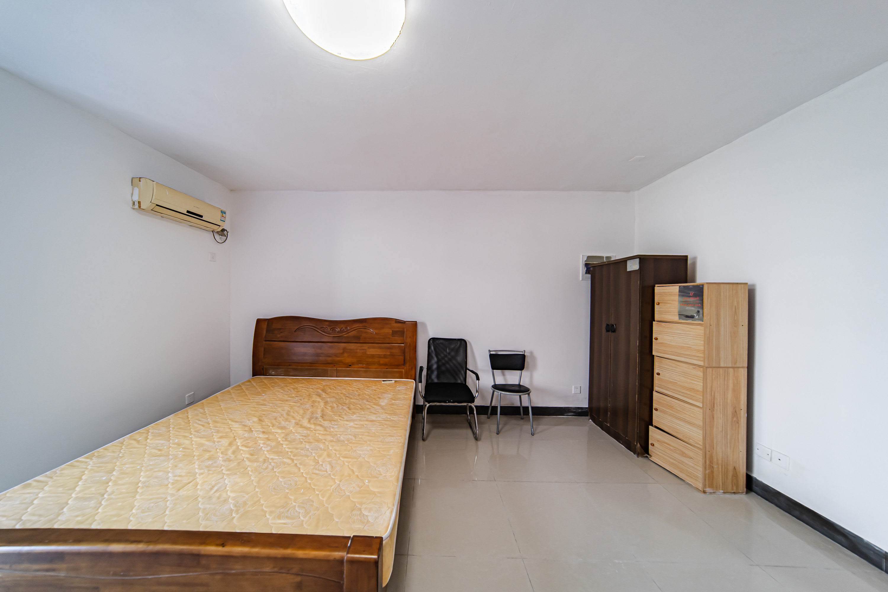 阳光100二期 1室1厅1卫 1300.0元/月 阳光100二期 1室1厅1卫 1300.0元/月户型图