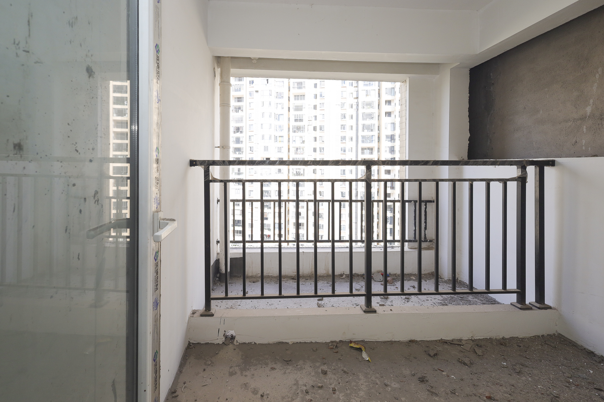 福晟钱隆国际(晟冉景苑) 4室2厅2卫 118.0万 福晟钱隆国际(晟冉景苑) 4室2厅2卫 118.0万卧室