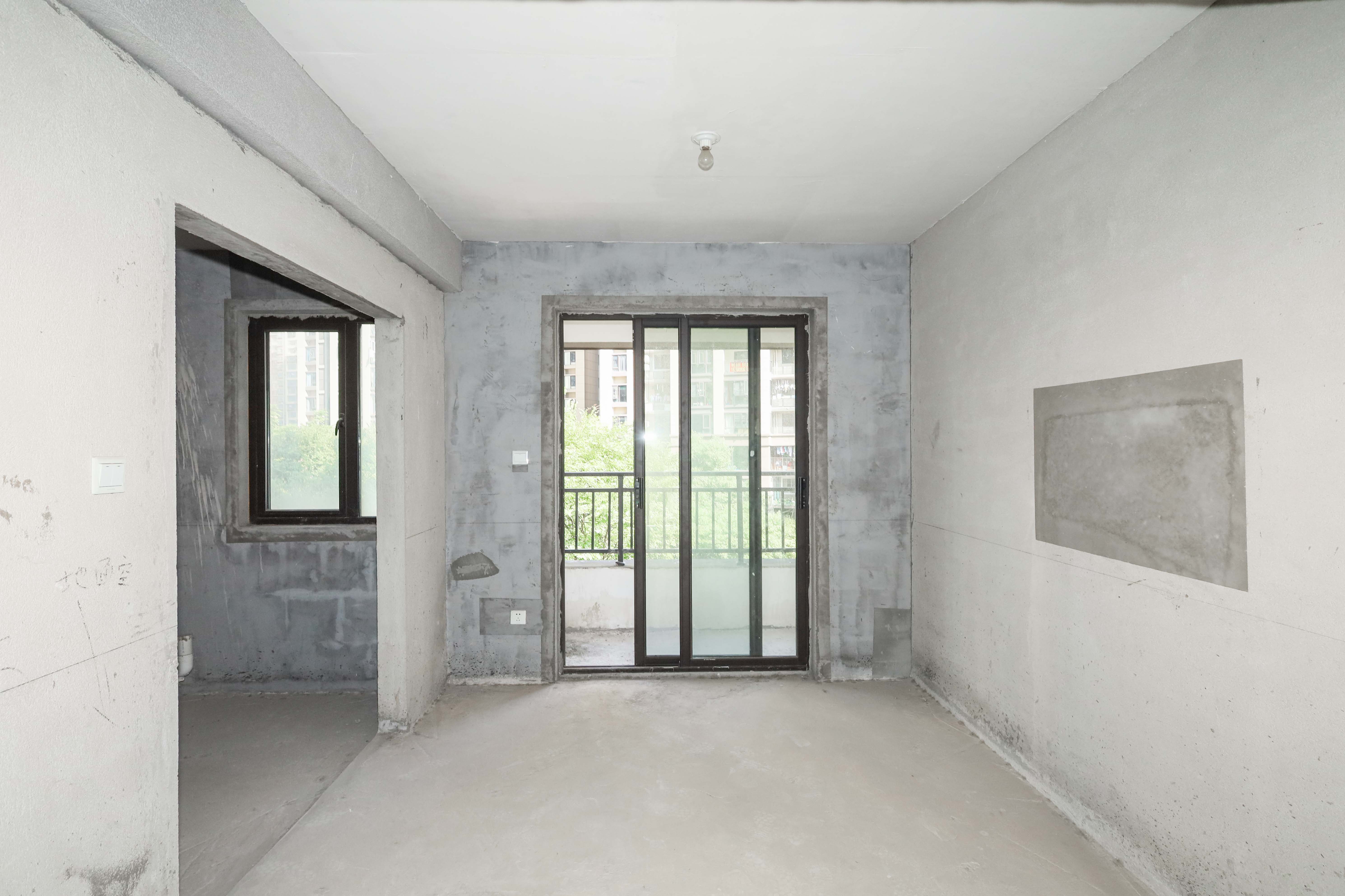 中国铁建梅溪青秀三期  4室2厅2卫   229.00万其他