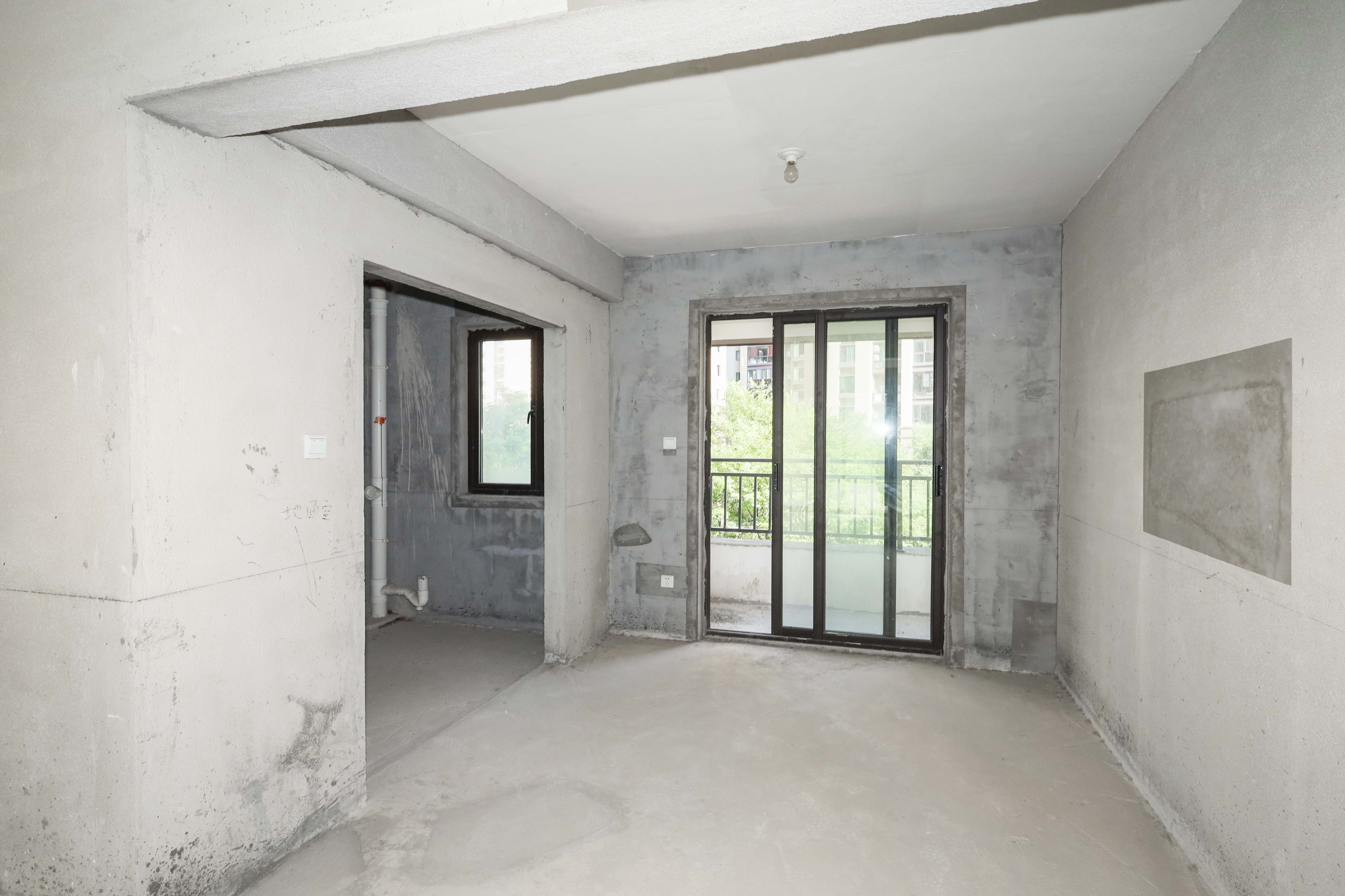 中国铁建梅溪青秀三期  4室2厅2卫   229.00万其他
