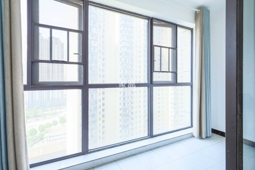 中國鐵建梅溪青秀三期  3室2廳2衛(wèi)   162.00萬