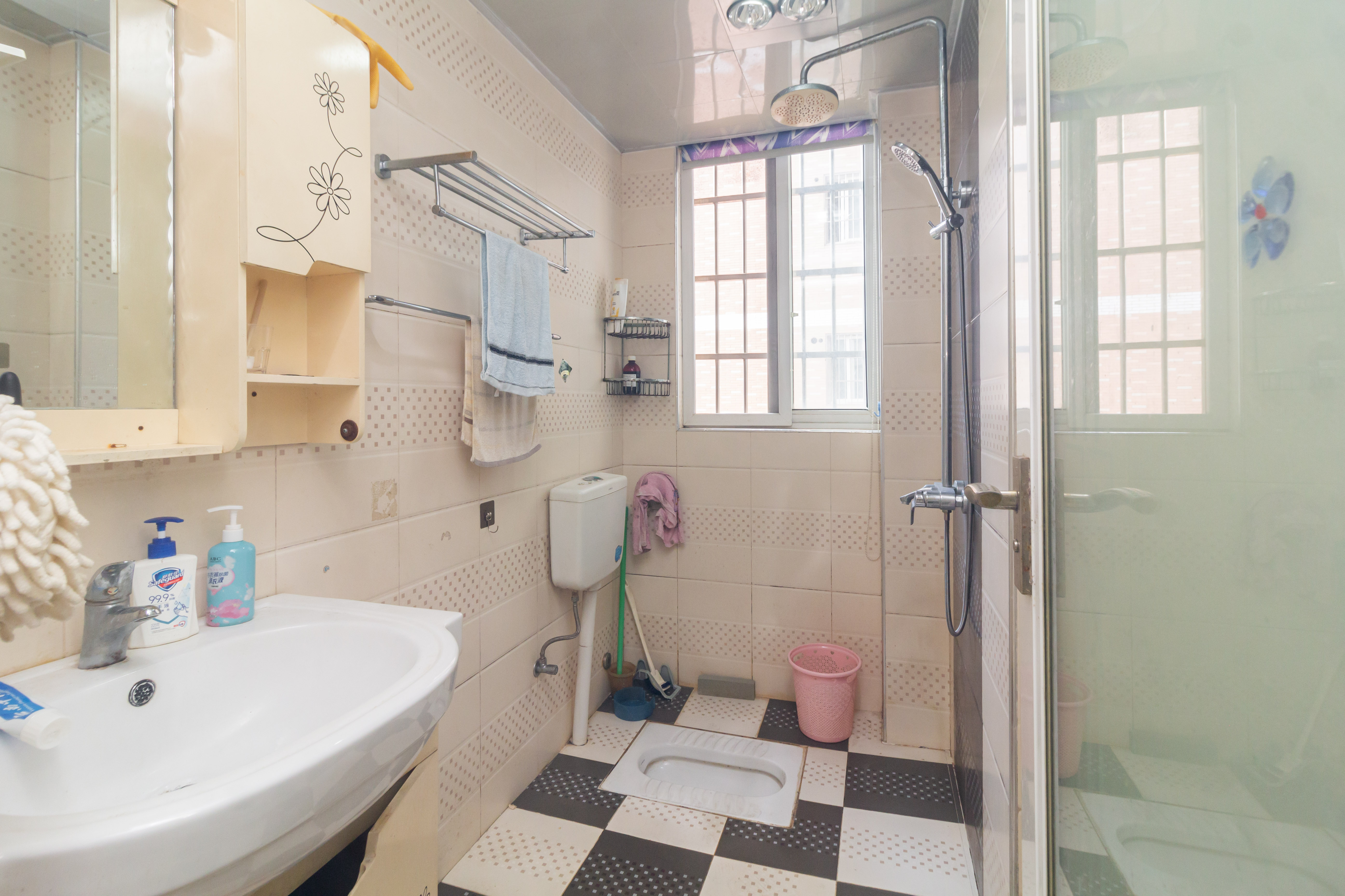 星城国际 1室2厅1卫 45.8万 星城国际 1室2厅1卫 45.8万卫生间