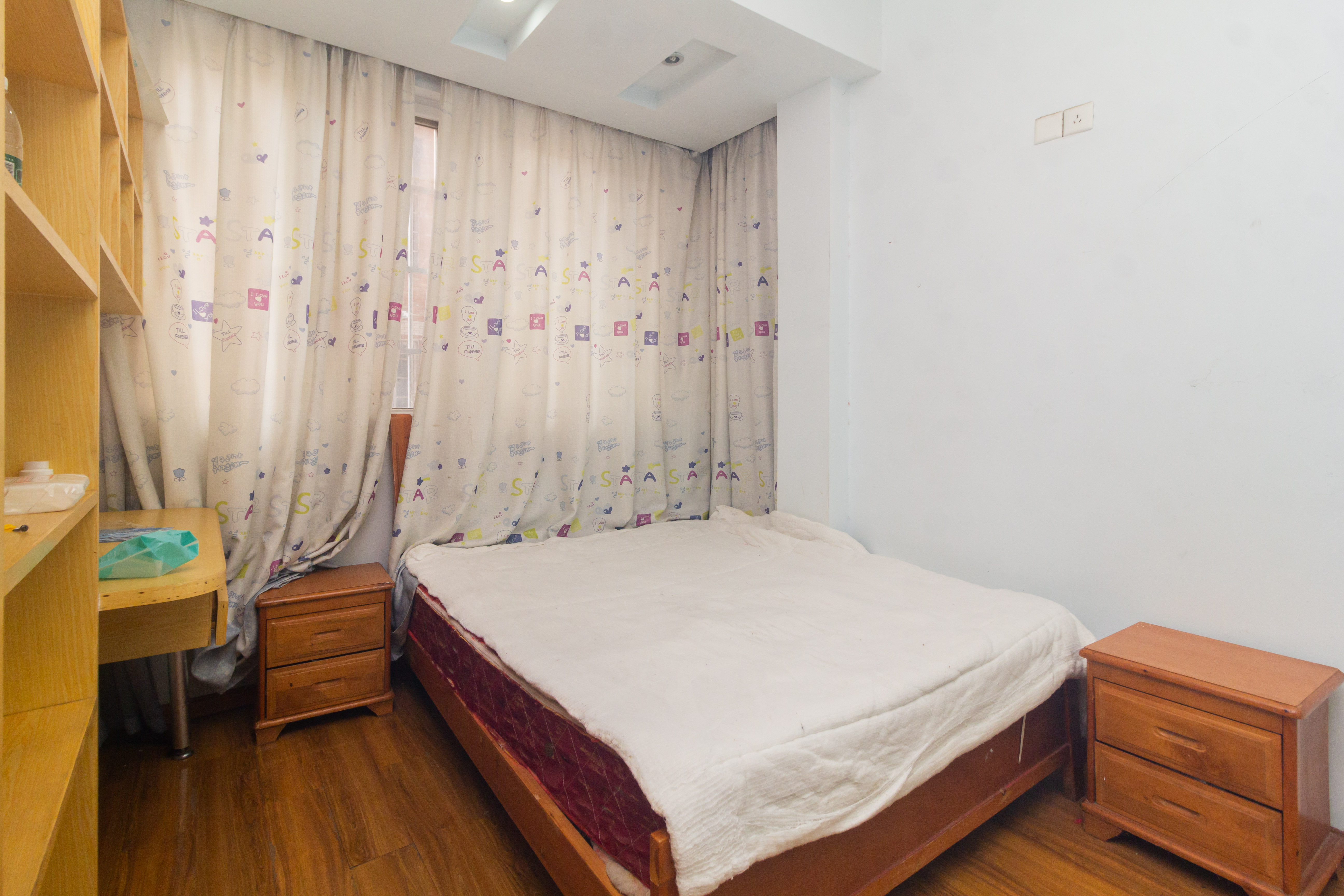 星城国际 1室2厅1卫 45.8万 星城国际 1室2厅1卫 45.8万卧室