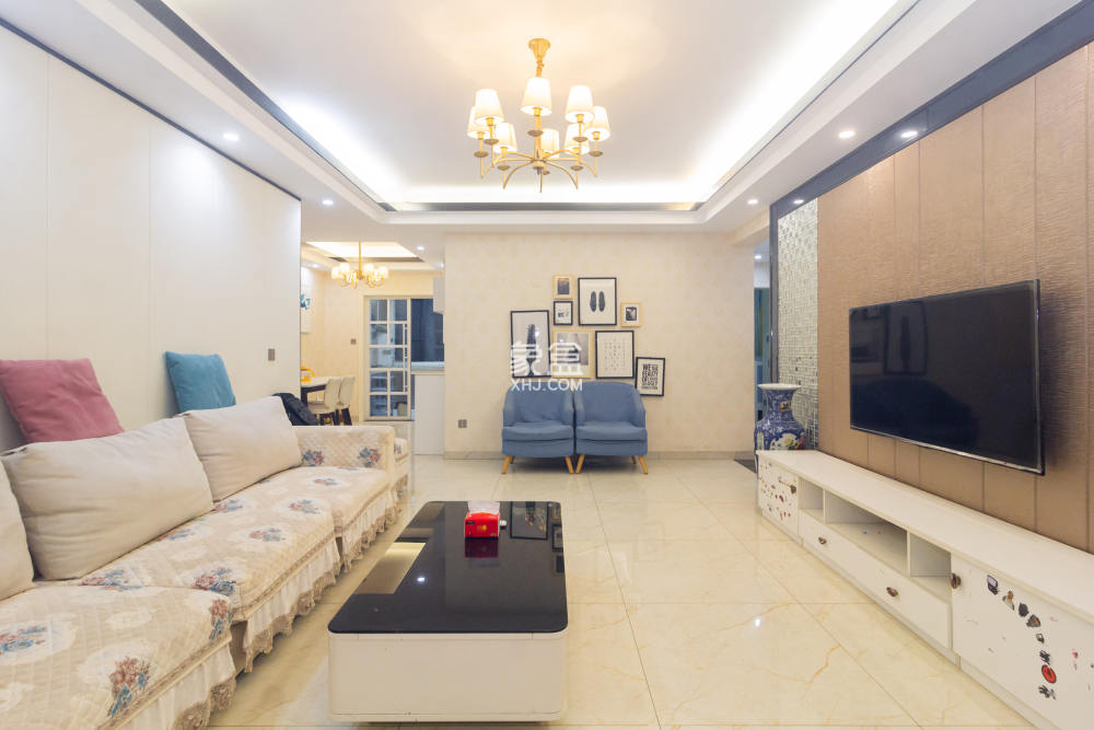 旭辉华庭  4室2厅2卫    87.8万