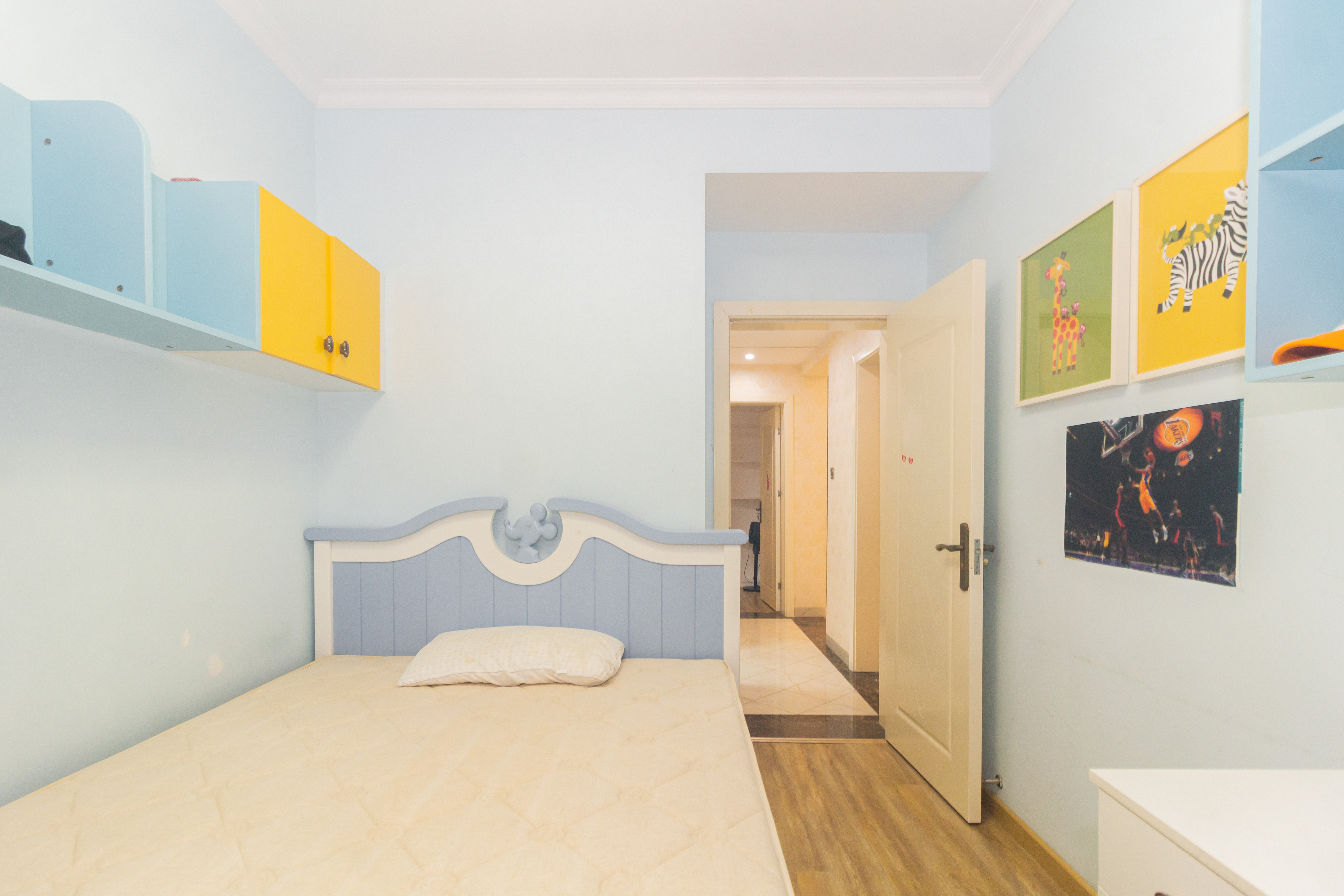 旭辉华庭 4室2厅2卫 87.8万 旭辉华庭 4室2厅2卫 87.8万卧室