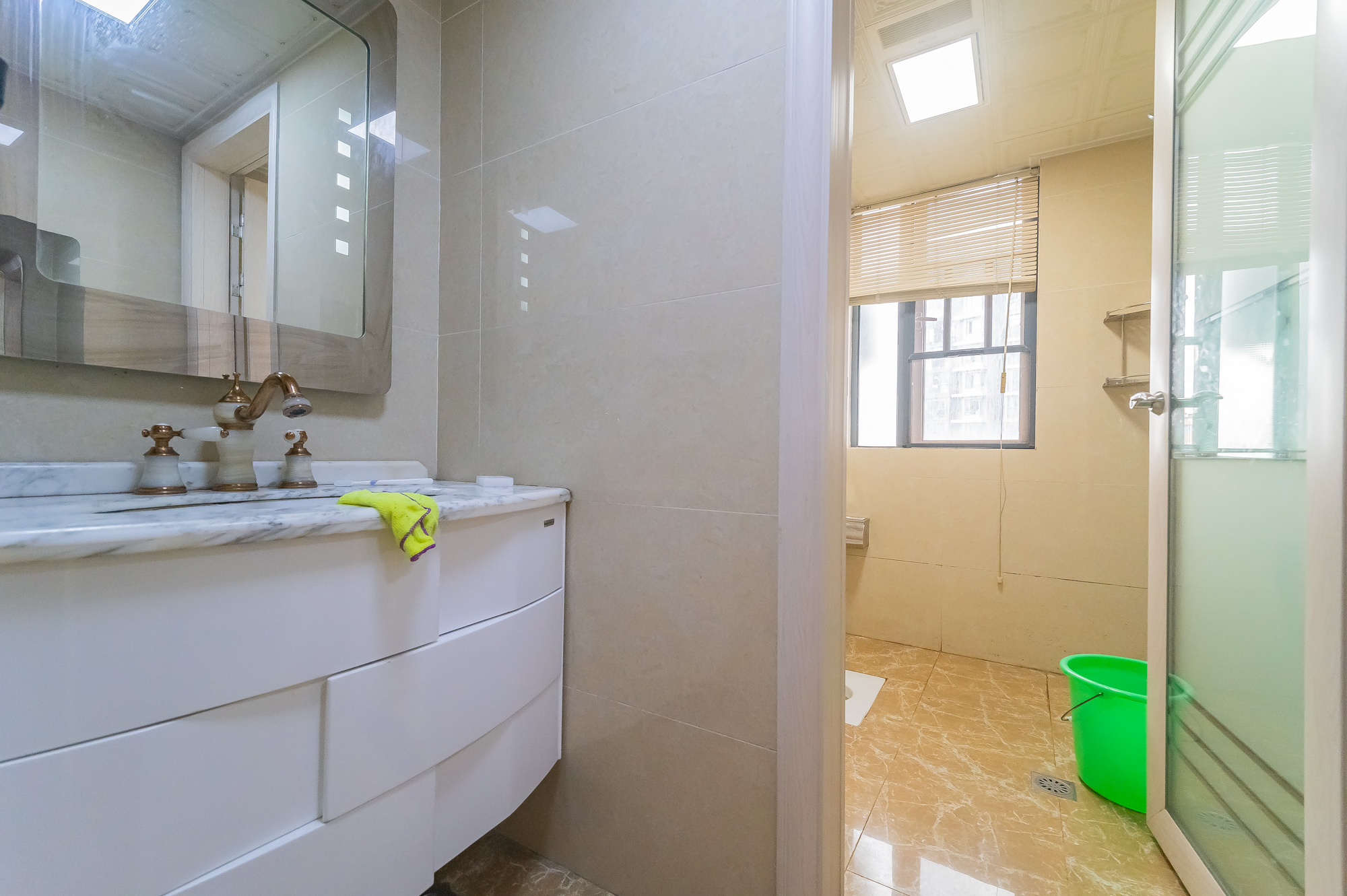 恒基凯旋门一二期 4室2厅2卫 188.0万 恒基凯旋门一二期 4室2厅2卫 188.0万卫生间