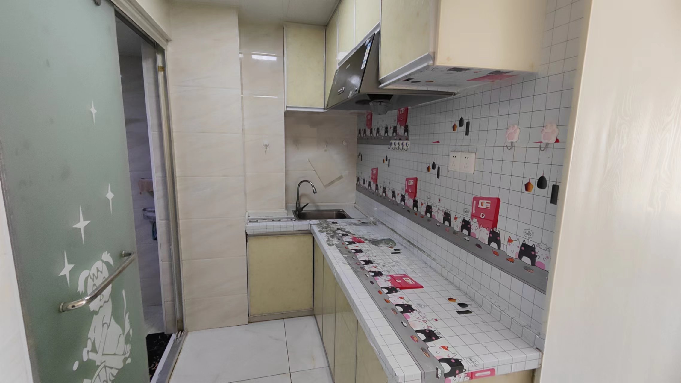 美的城三期  1室1厅1卫    16.8万 美的城三期  1室1厅1卫    16.8万室内图