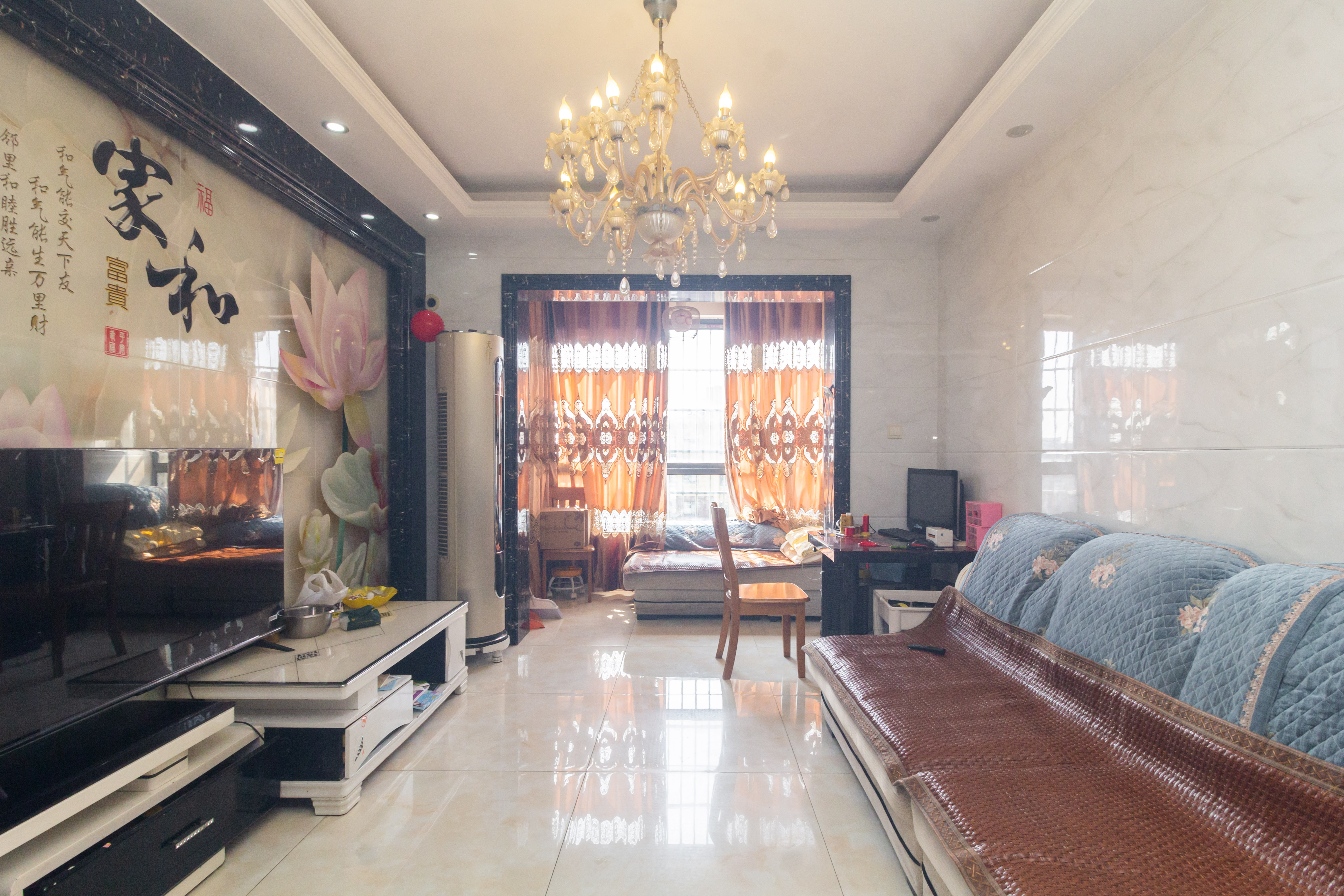 中国铁建国际城二期 2室2厅1卫 53.8万 中国铁建国际城二期 2室2厅1卫 53.8万客厅