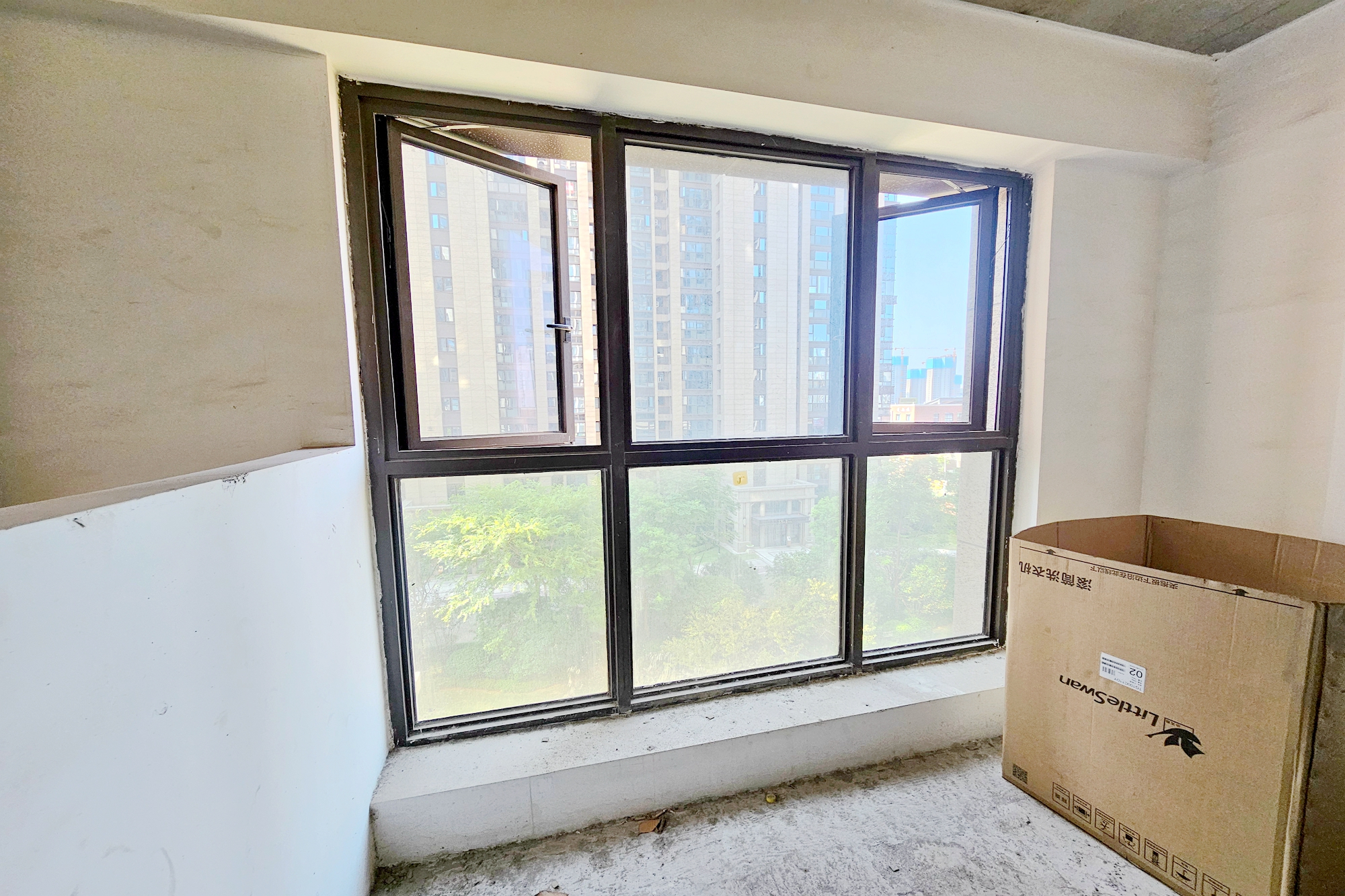 明昇壹城(明昇时代广场)二期  3室2厅2卫    155.0万 明昇壹城(明昇时代广场)二期  3室2厅2卫    155.0万阳台