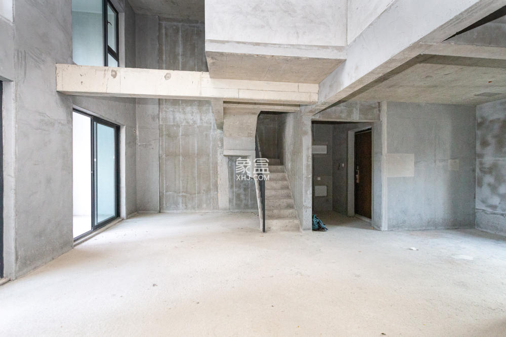 越秀湘江星汇城二期  4室2厅2卫    155.0万