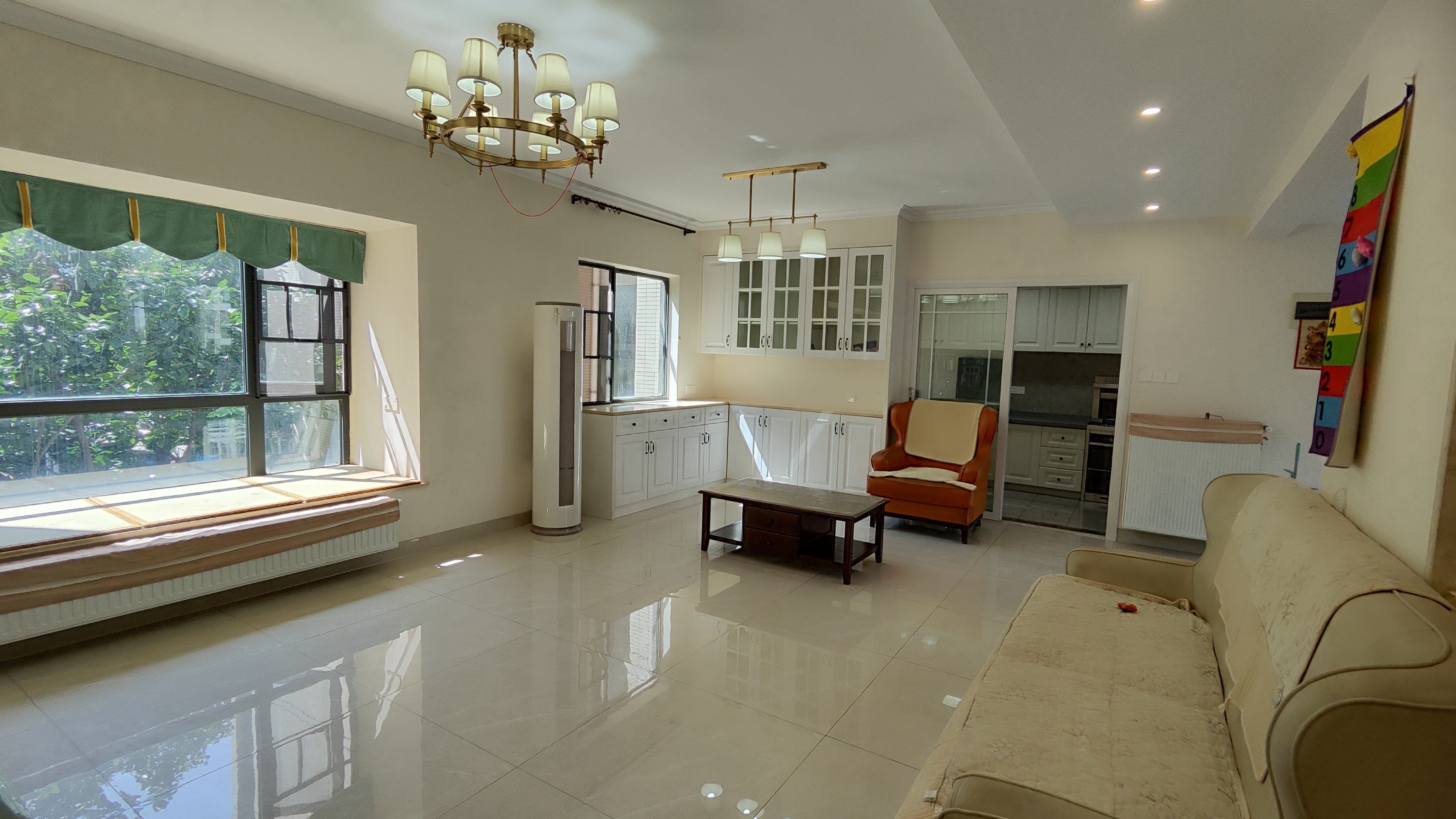 美的城一期 2室2厅2卫 59.8万 美的城一期 2室2厅2卫 59.8万室内图