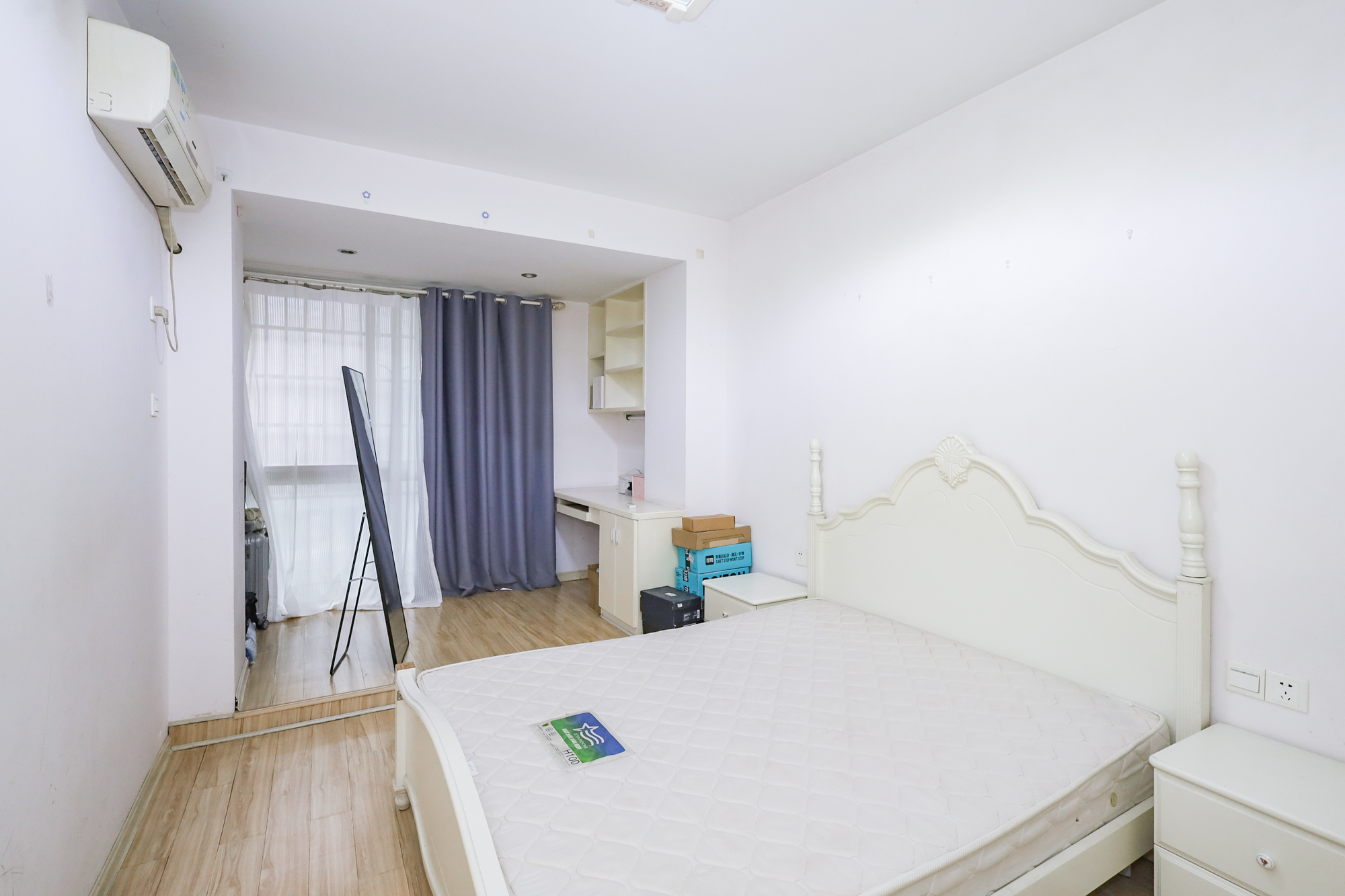 枫林美景  2室2厅1卫   75.00万卧室