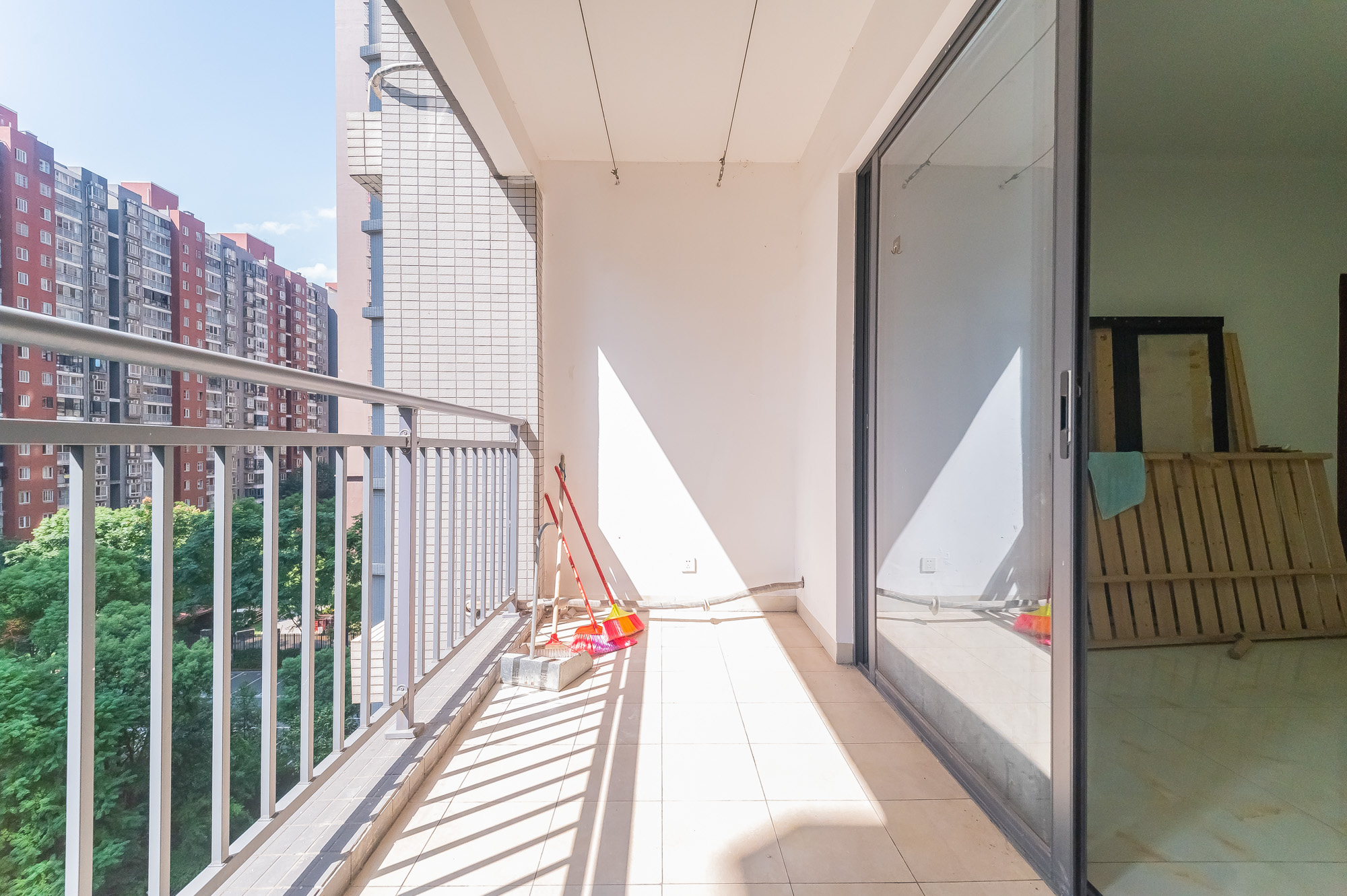 恒基凯旋门三期 4室2厅2卫 119.8万 恒基凯旋门三期 4室2厅2卫 119.8万阳台