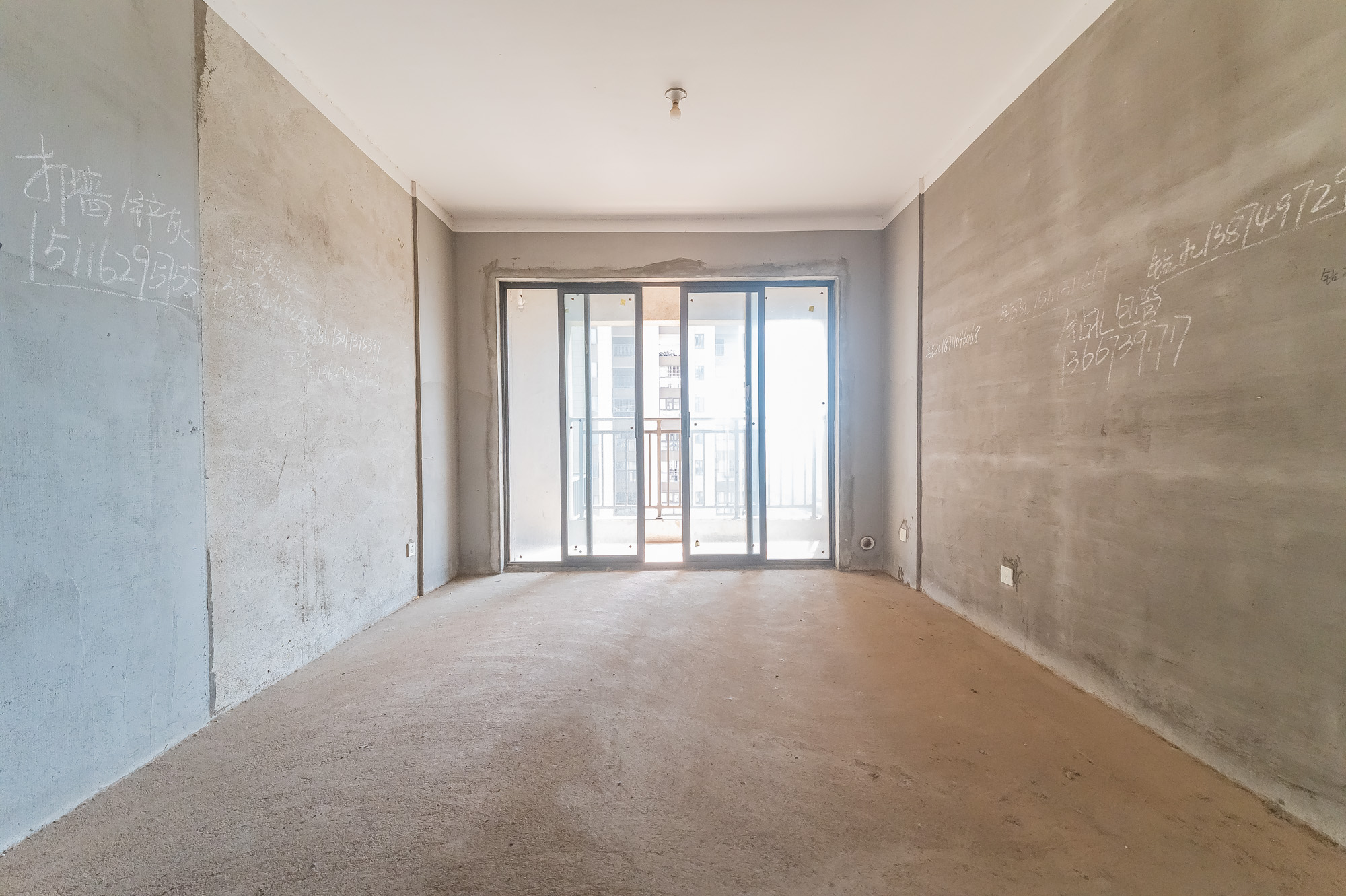 星湖湾一期高层 3室2厅1卫 74.5万 星湖湾一期高层 3室2厅1卫 74.5万客厅