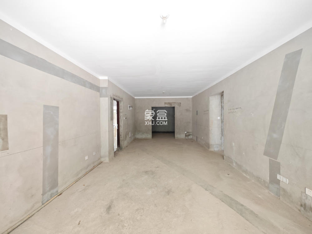 保利城（中航城国际社区、郡原美村）  4室2厅2卫    248.0万