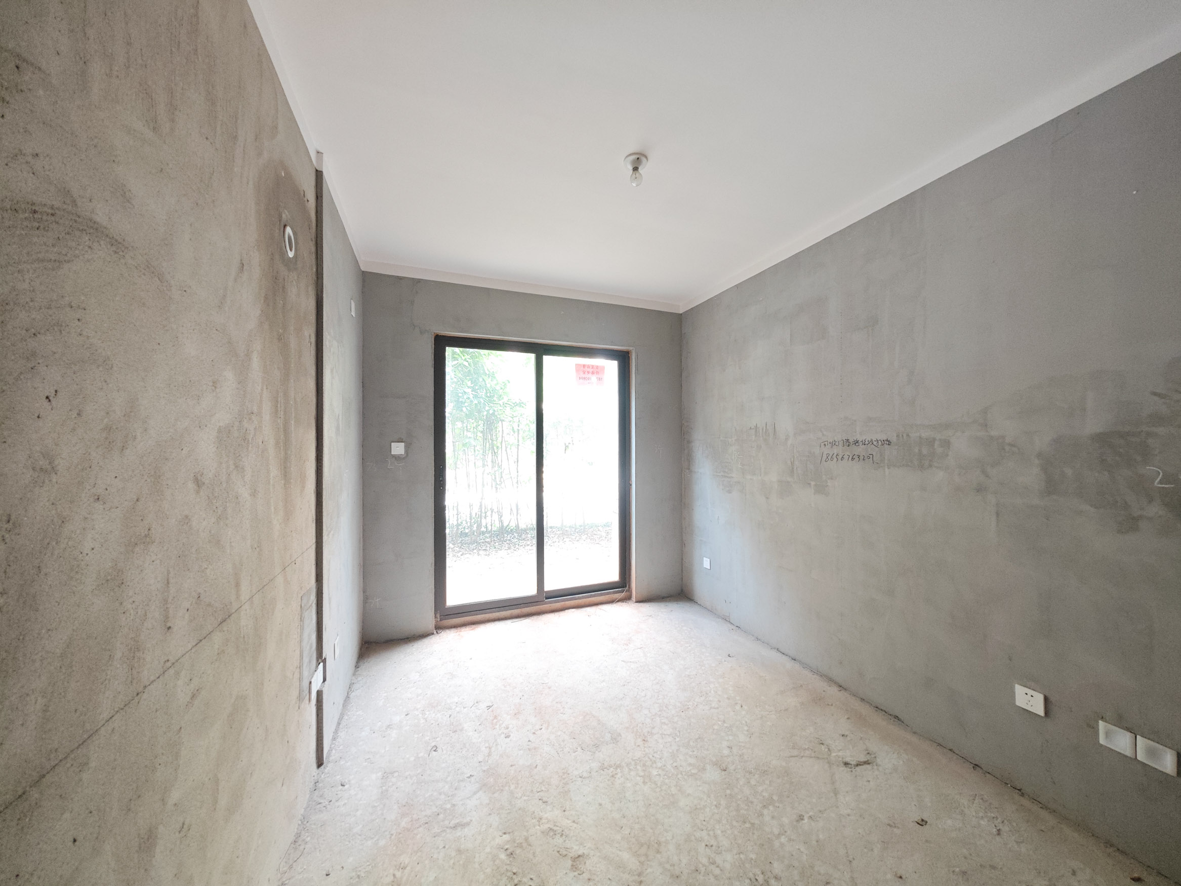 保利城(中航城国际社区、郡原美村) 4室2厅2卫 188.0万 保利城(中航城国际社区、郡原美村) 4室2厅2卫 188.0万卧室