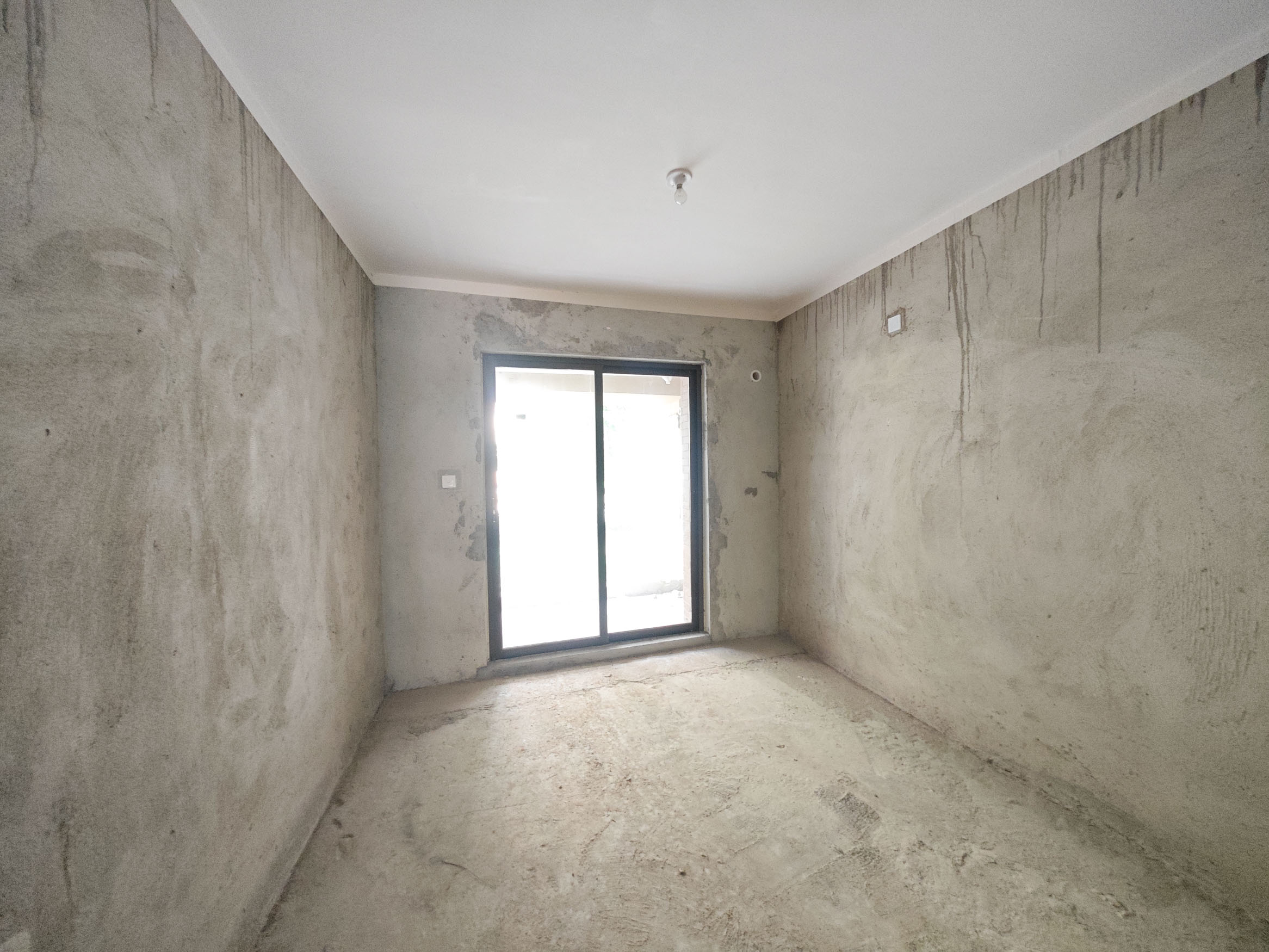 保利城(中航城国际社区、郡原美村) 4室2厅2卫 188.0万 保利城(中航城国际社区、郡原美村) 4室2厅2卫 188.0万卧室