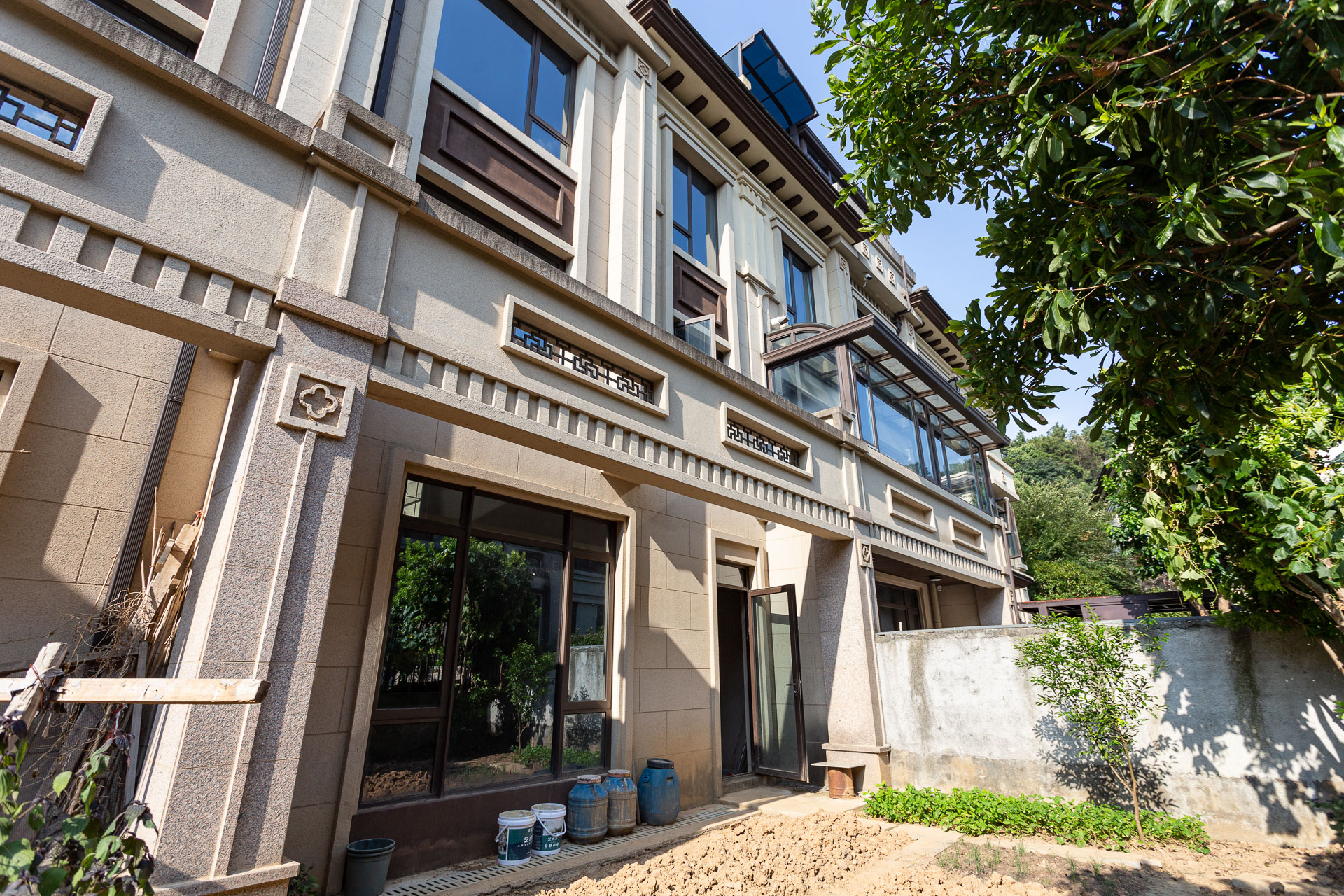 龙湖璟宸原著（龙湖紫宸）  5室2厅3卫   329.00万其他