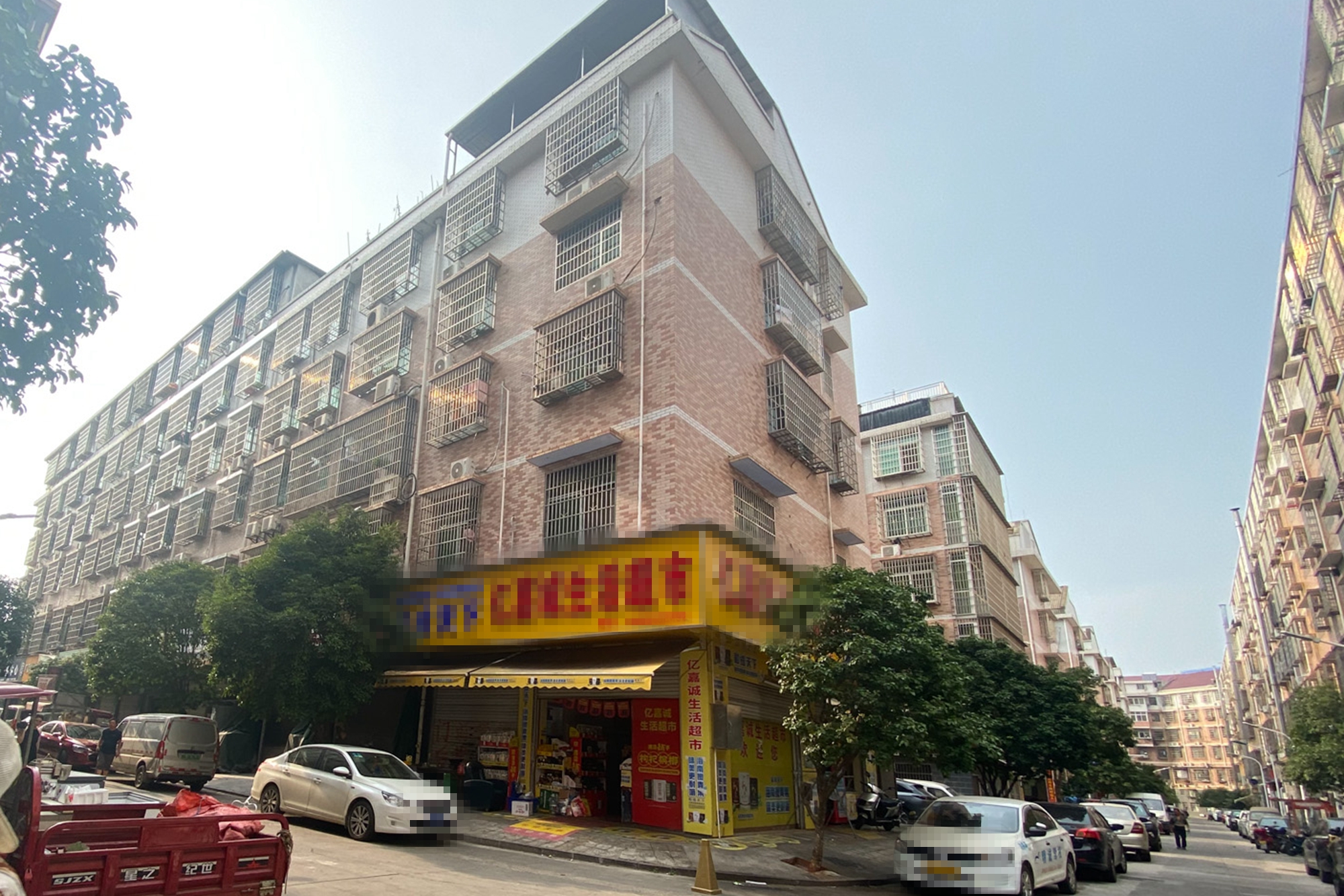 城东安置区(星城社区) 12室4厅5卫 278.0万 城东安置区(星城社区) 12室4厅5卫 278.0万其他