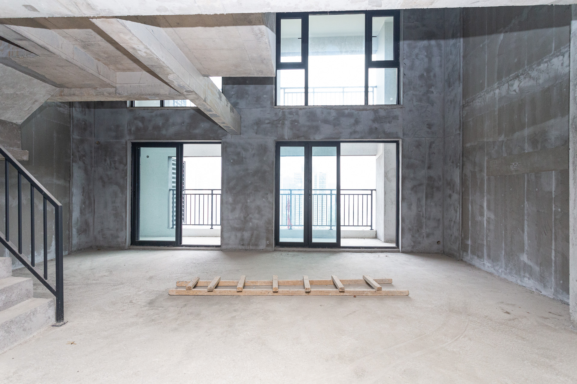 越秀湘江星汇城二期 5室3厅3卫 138.0万 越秀湘江星汇城二期 5室3厅3卫 138.0万客厅