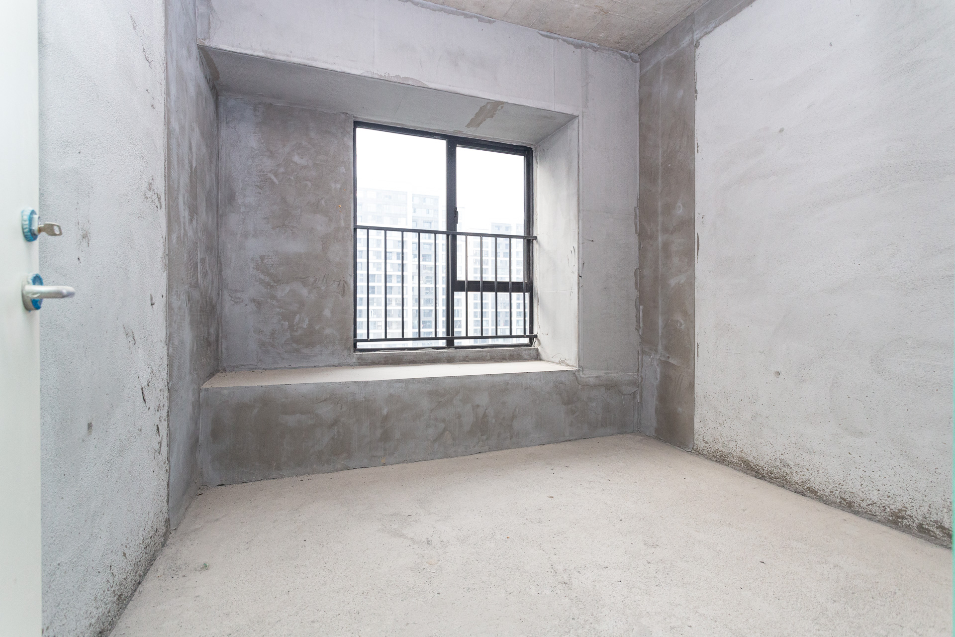 越秀湘江星汇城二期 5室3厅3卫 138.0万 越秀湘江星汇城二期 5室3厅3卫 138.0万卧室