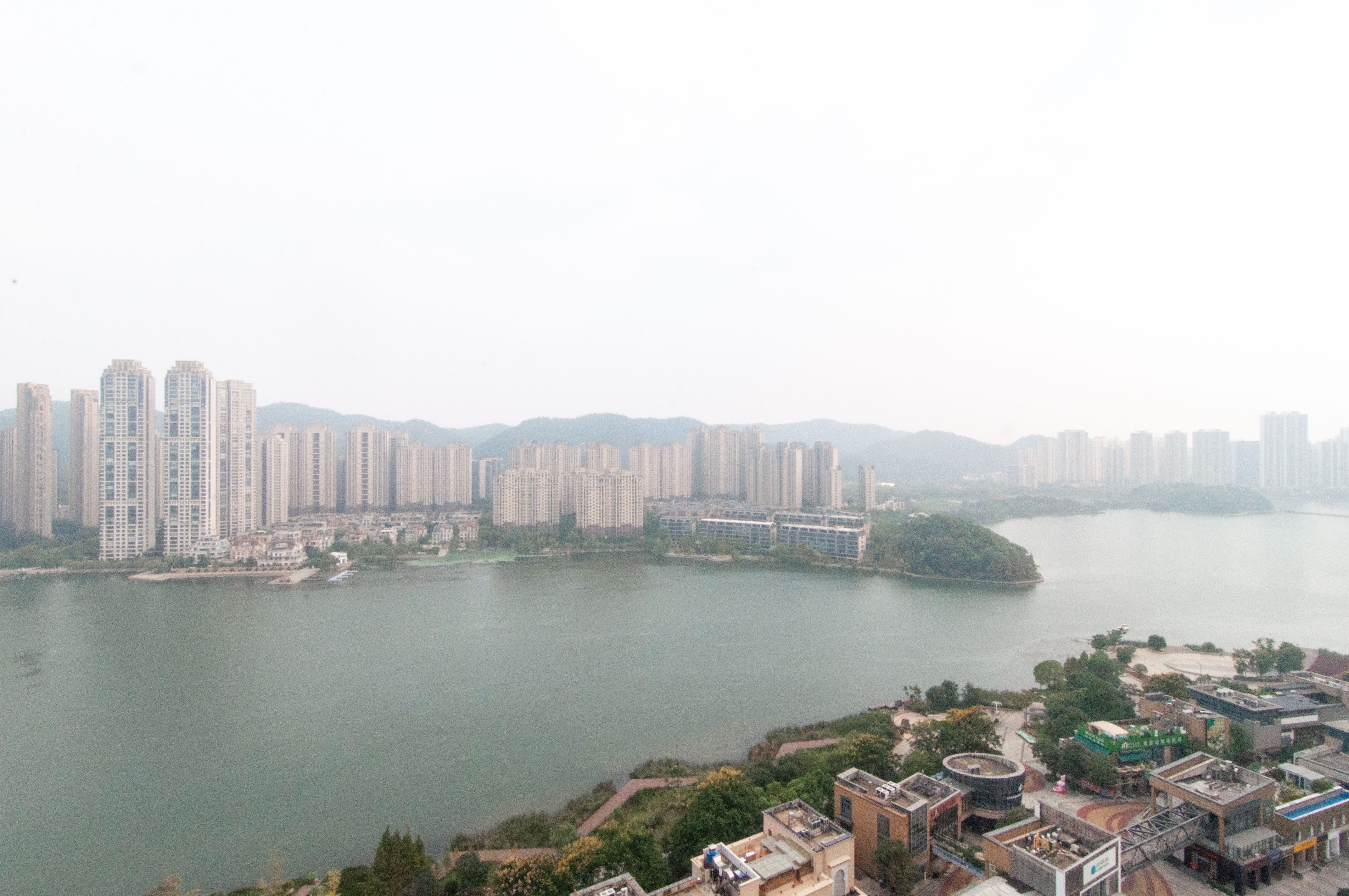 中建梅溪湖中心  4室2厅2卫   468.00万其他