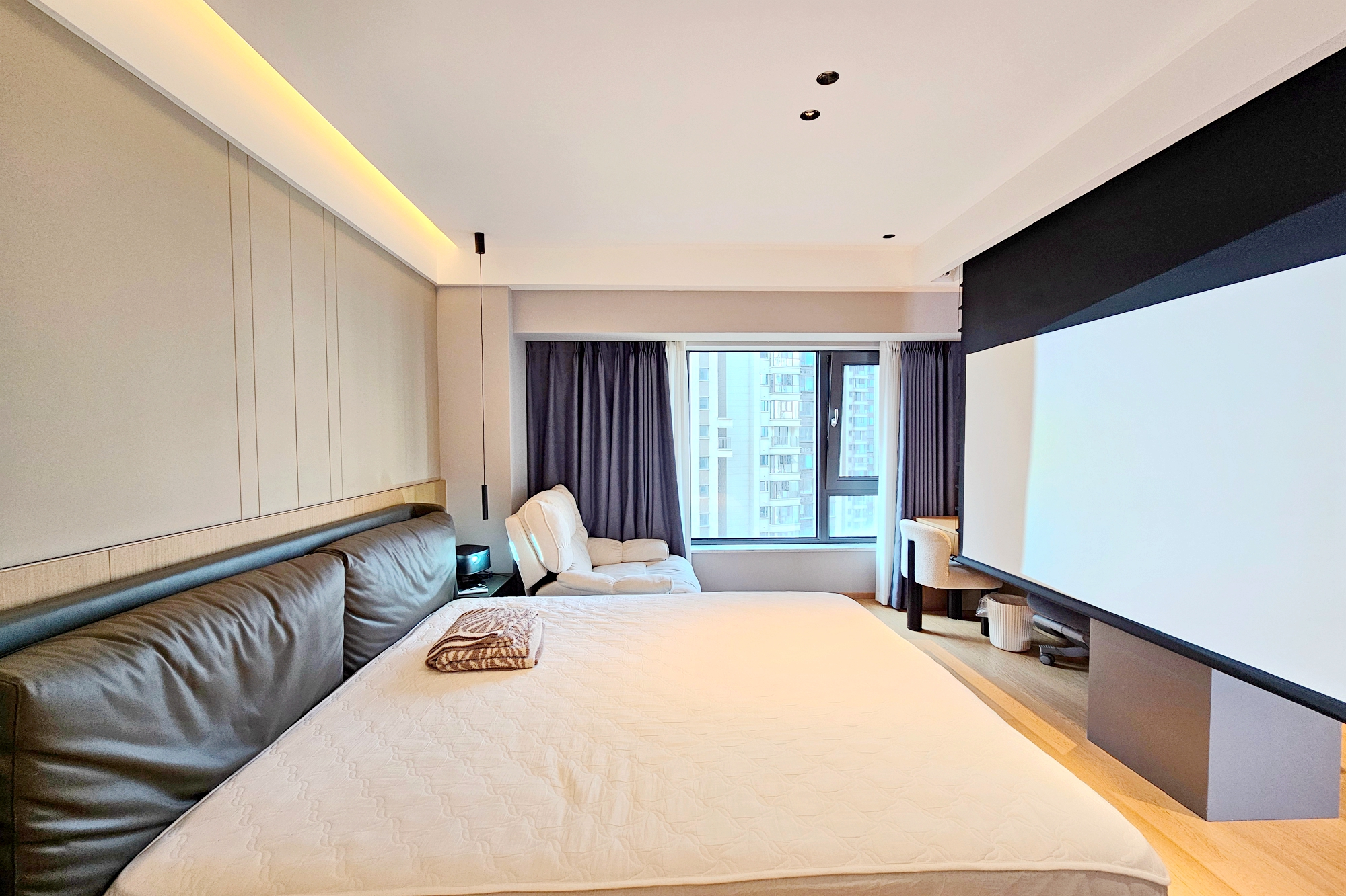 阳光城尚东湾凌云府 4室2厅3卫 242.0万 阳光城尚东湾凌云府 4室2厅3卫 242.0万卧室