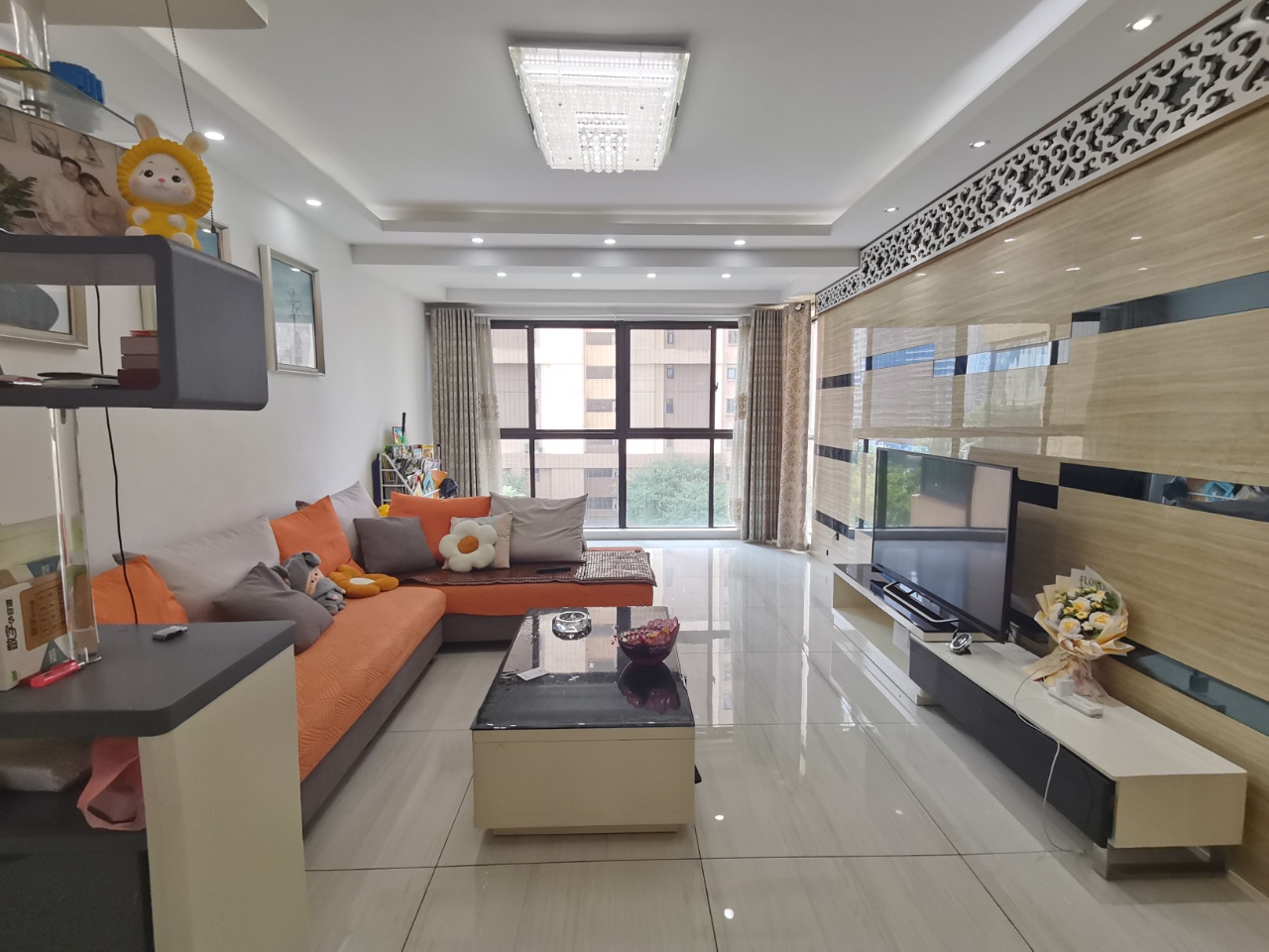 蓝溪谷  3室2厅2卫    69.8万 蓝溪谷  3室2厅2卫    69.8万室内图