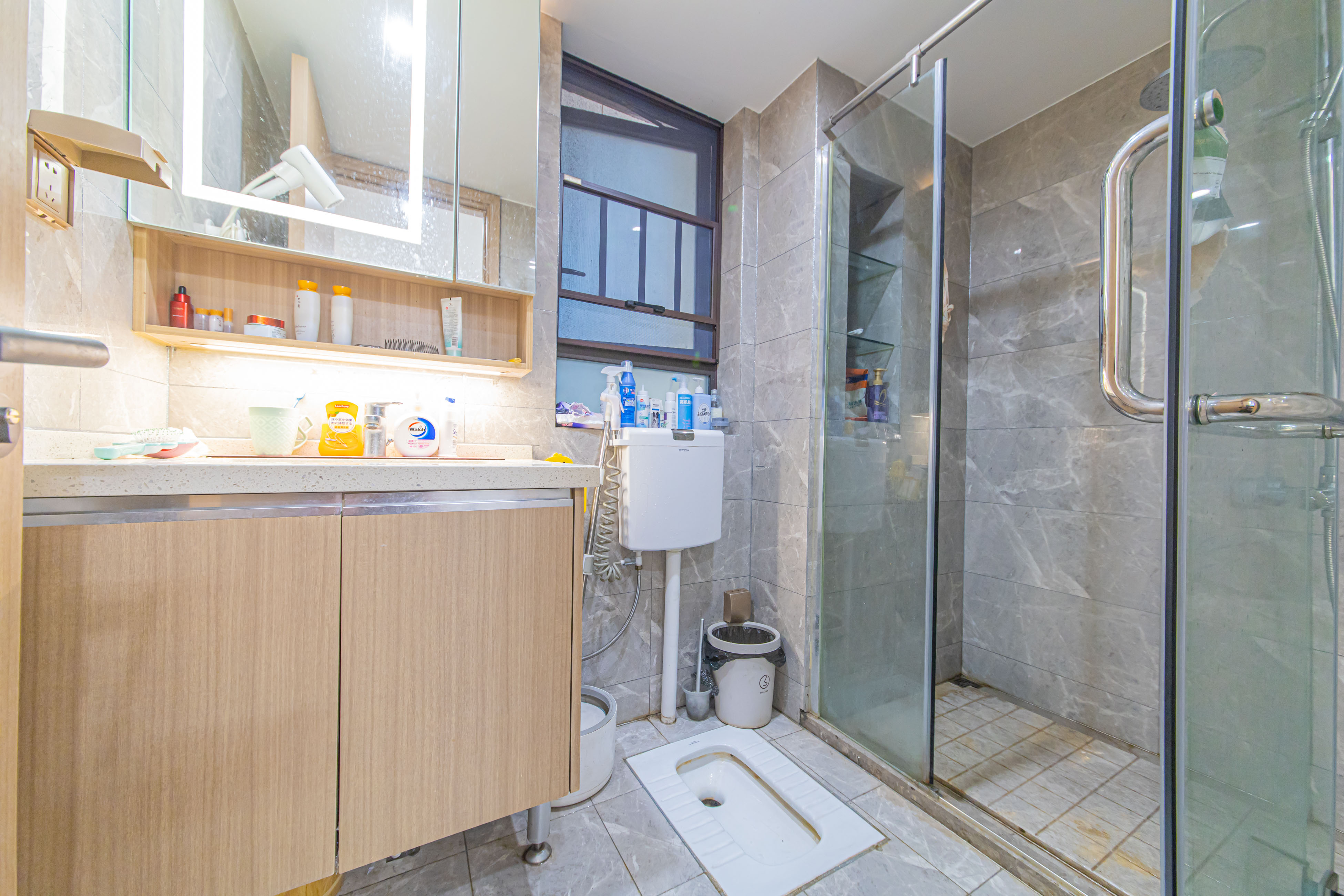 旭辉华宇南宸府  3室1厅2卫   198.00万卫生间