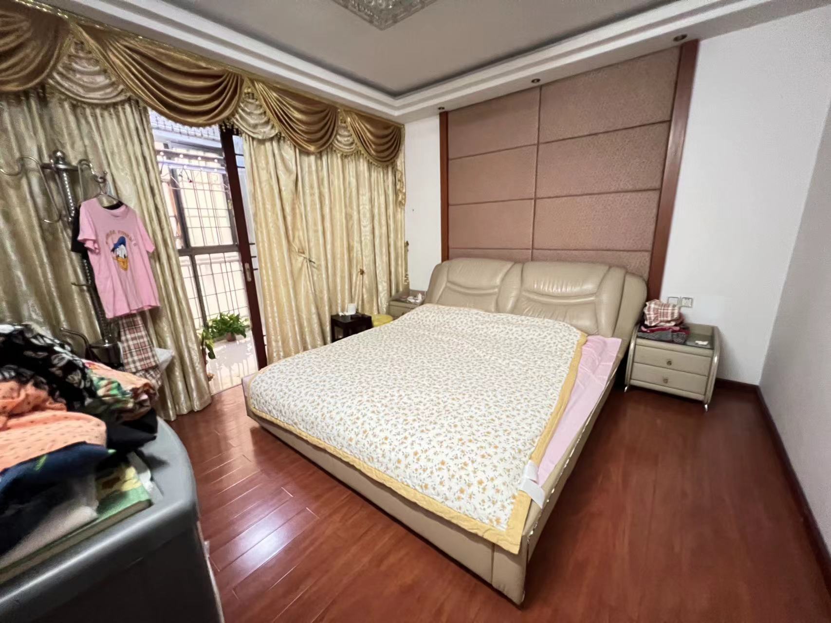 九天国际 4室2厅3卫 115.0万 九天国际 4室2厅3卫 115.0万室内图