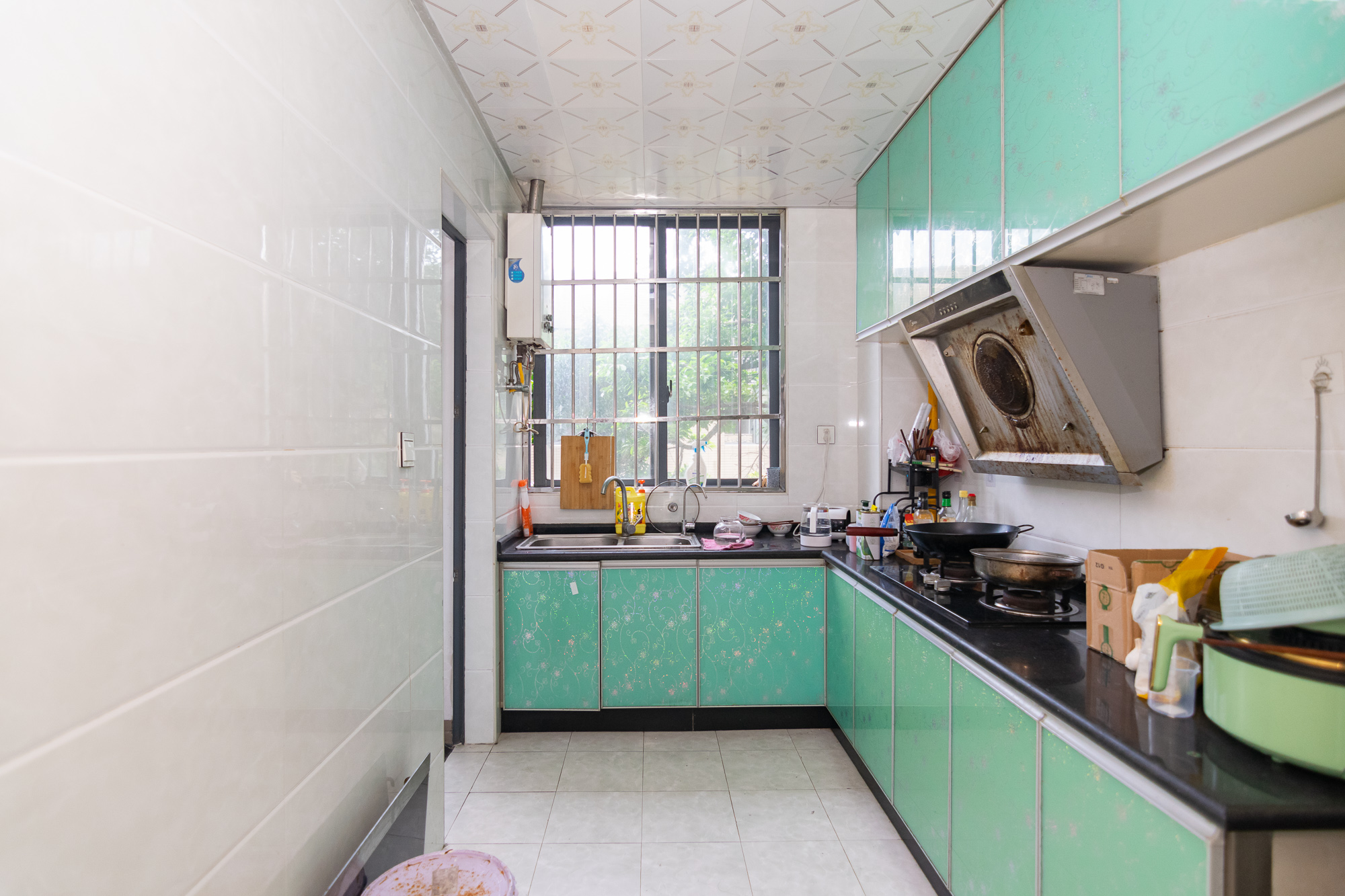 联诚国际城 3室2厅2卫 85.0万 联诚国际城 3室2厅2卫 85.0万厨房