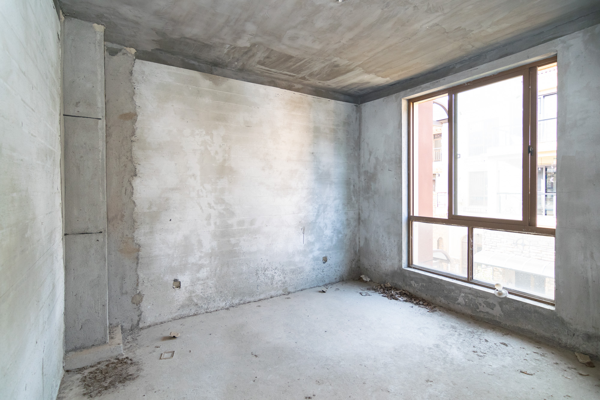 中新森林海  5室2厅3卫    230.0万 中新森林海  5室2厅3卫    230.0万卧室