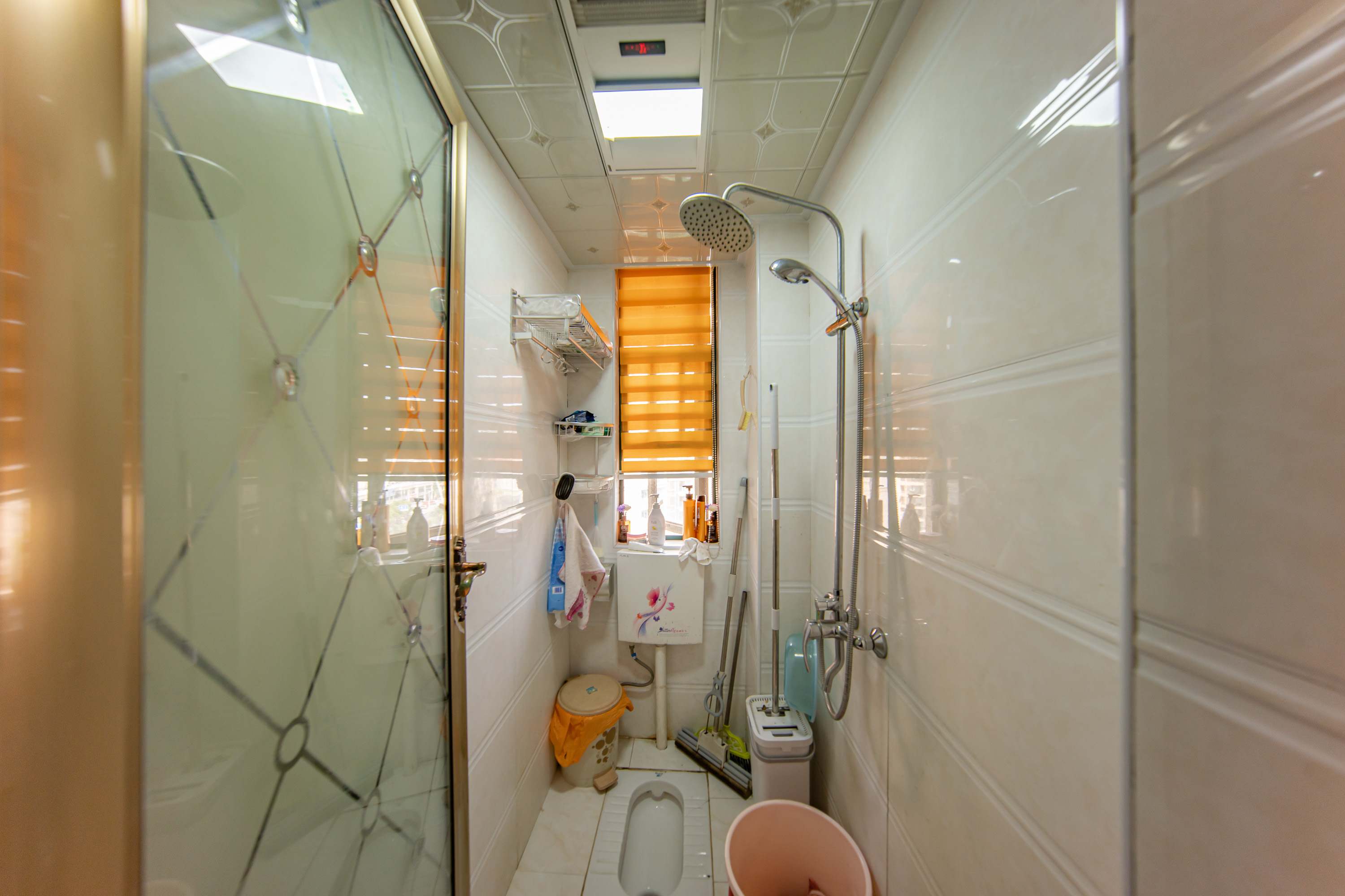 洋湖时代  1室1厅1卫    1800.0元/月 洋湖时代  1室1厅1卫    1800.0元/月户型图