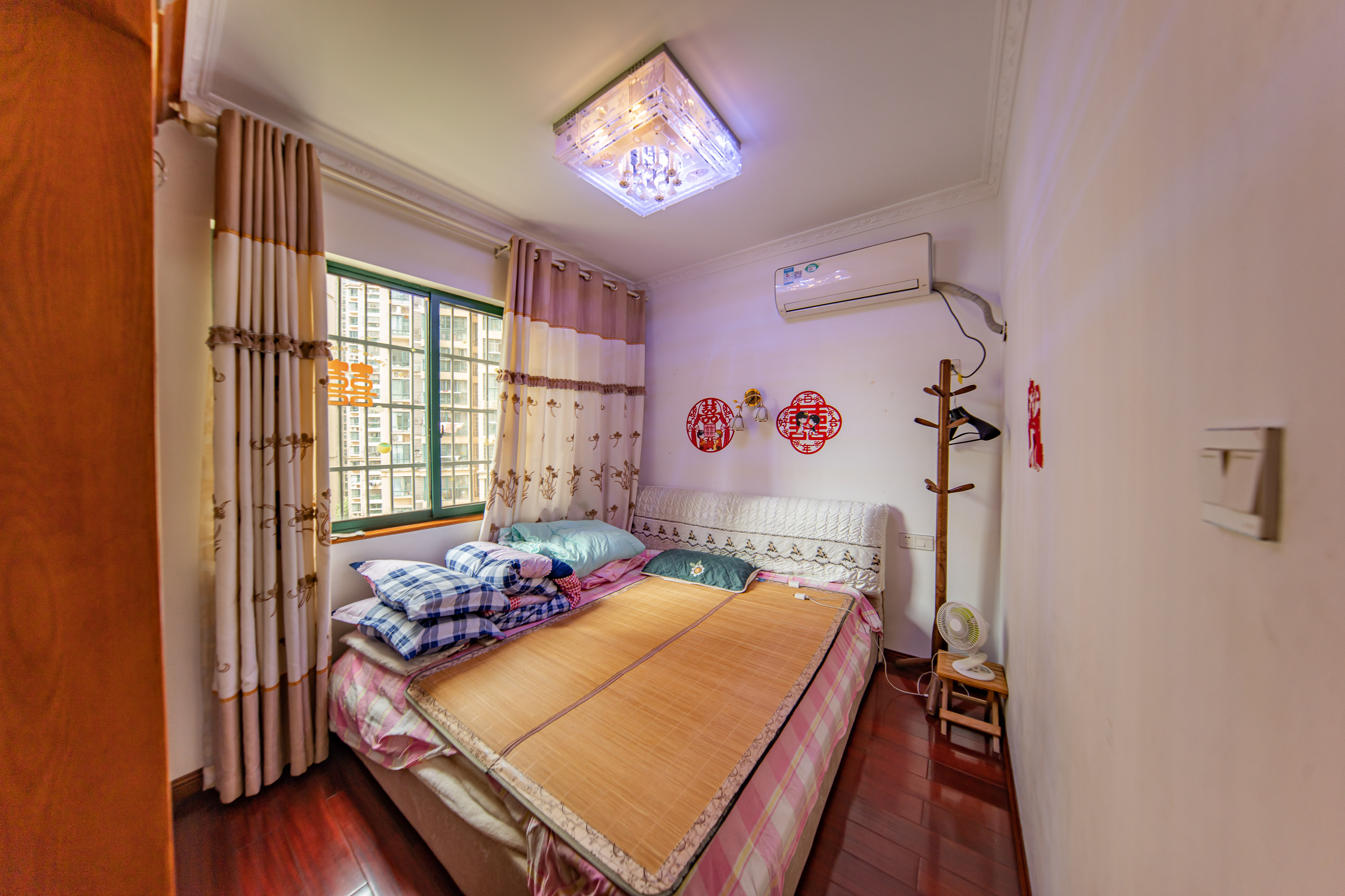 洋湖时代  1室1厅1卫    1800.0元/月 洋湖时代  1室1厅1卫    1800.0元/月户型图