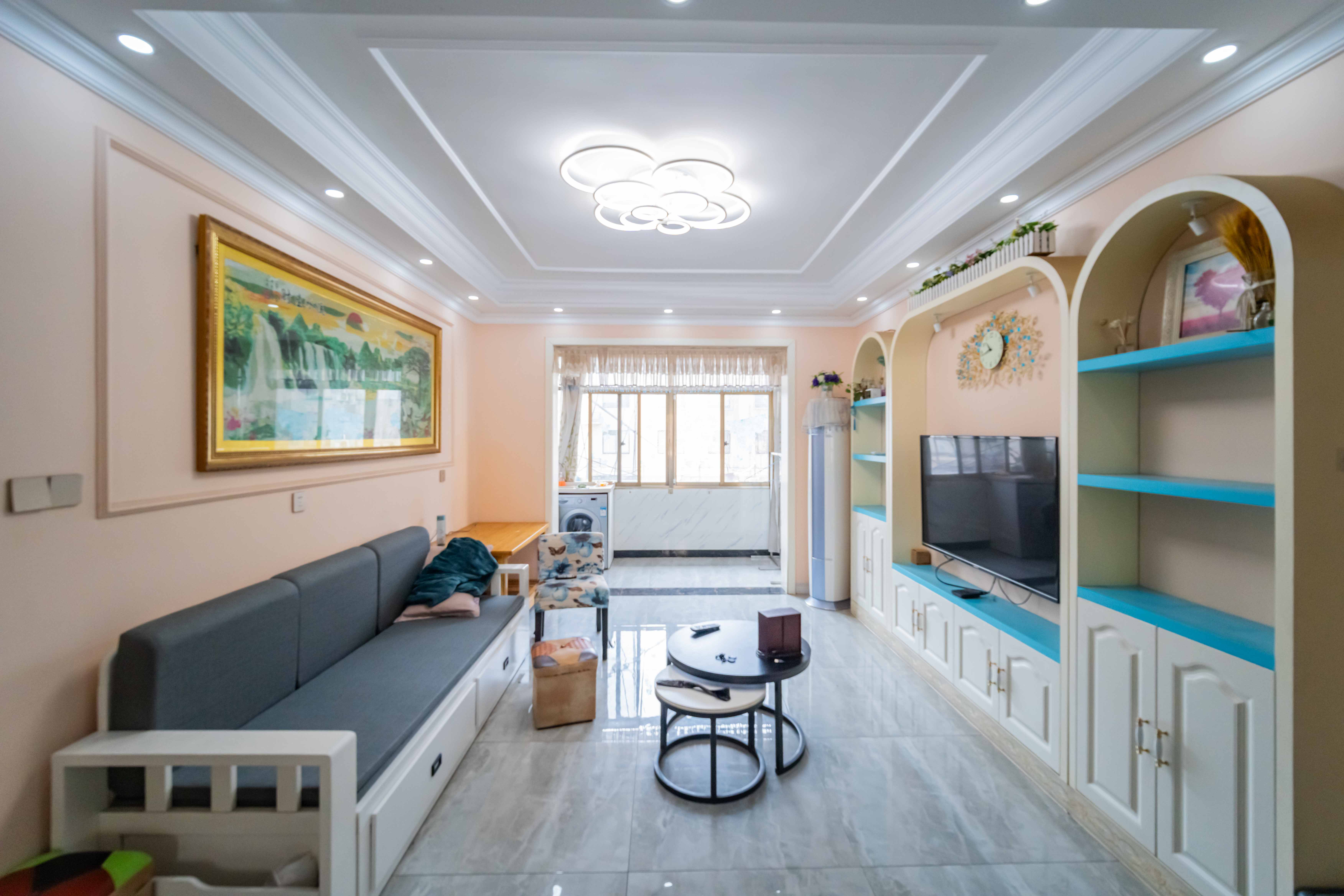 湘核佳苑  3室2厅1卫    118.0万 湘核佳苑  3室2厅1卫    118.0万客厅