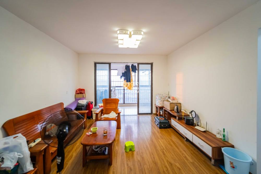 乐尚城  3室2厅2卫    105.0万