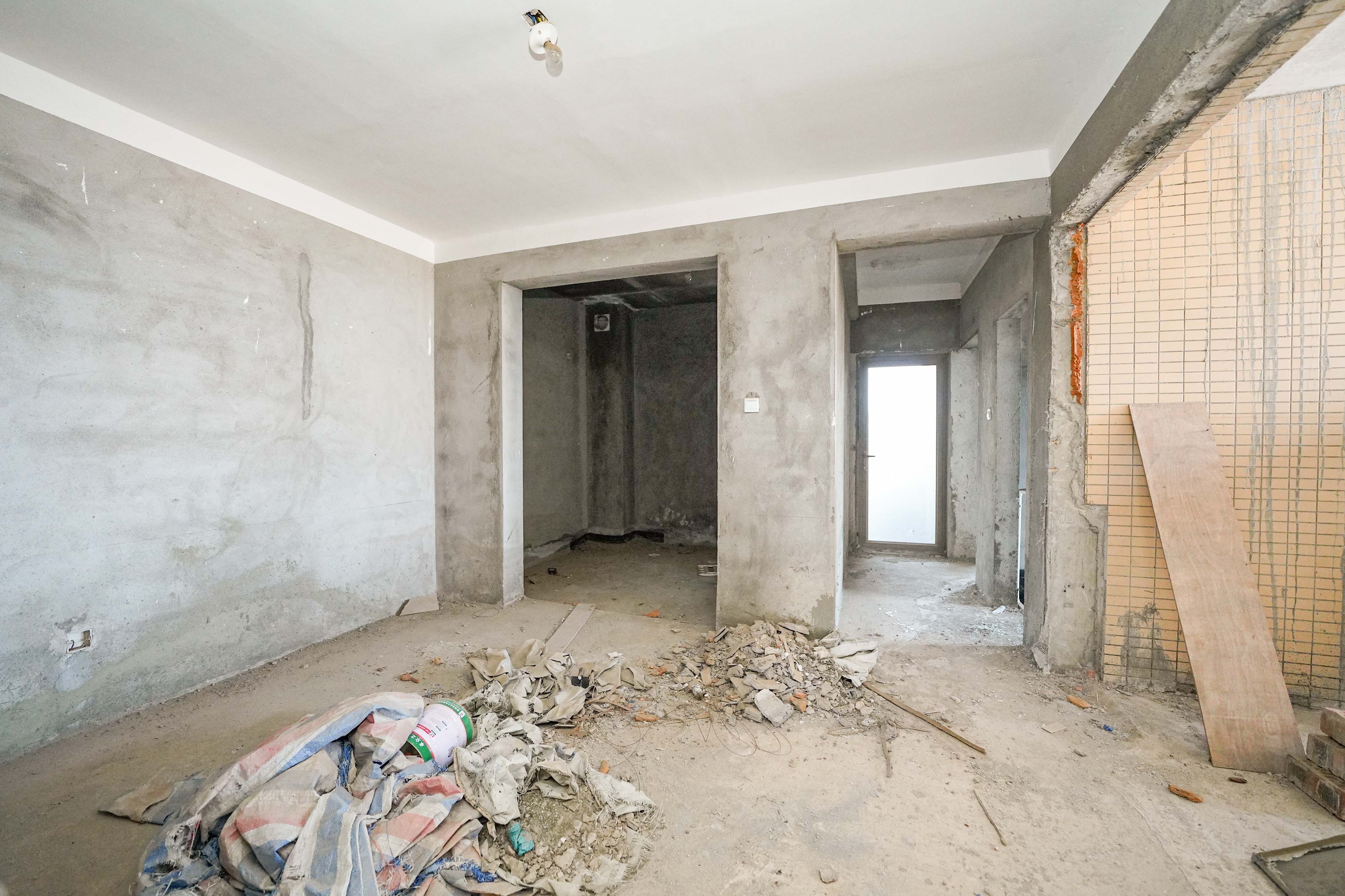 幸福庄园 5室2厅3卫 108.0万 幸福庄园 5室2厅3卫 108.0万客厅