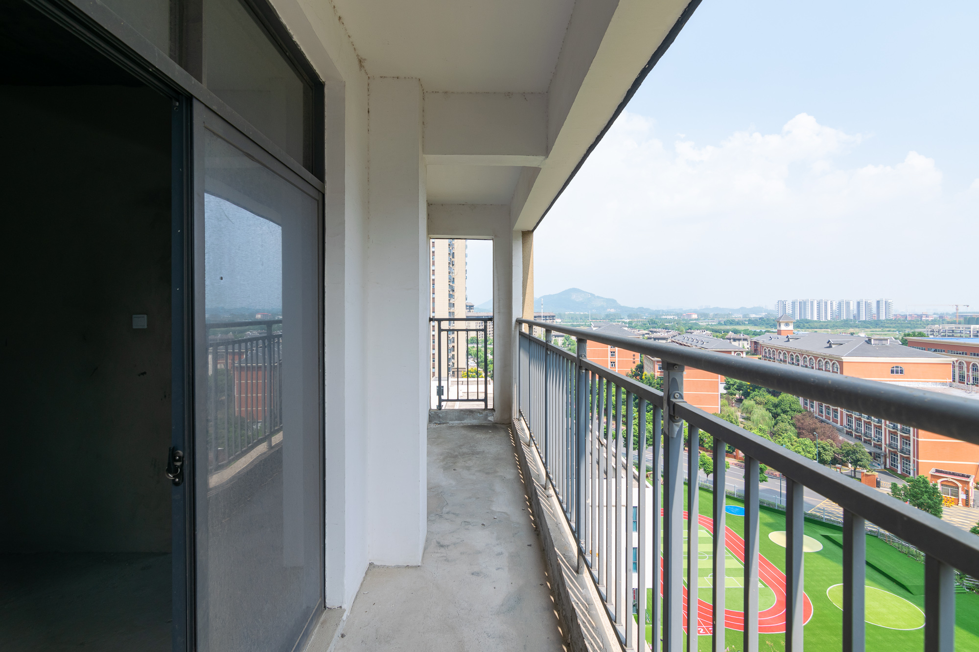 联诚雅郡 3室2厅1卫 52.8万 联诚雅郡 3室2厅1卫 52.8万阳台