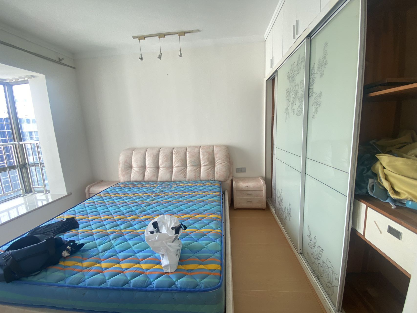 时尚新天地(平和堂) 3室2厅1卫 75.00万 时尚新天地(平和堂) 3室2厅1卫 75.00万室内图