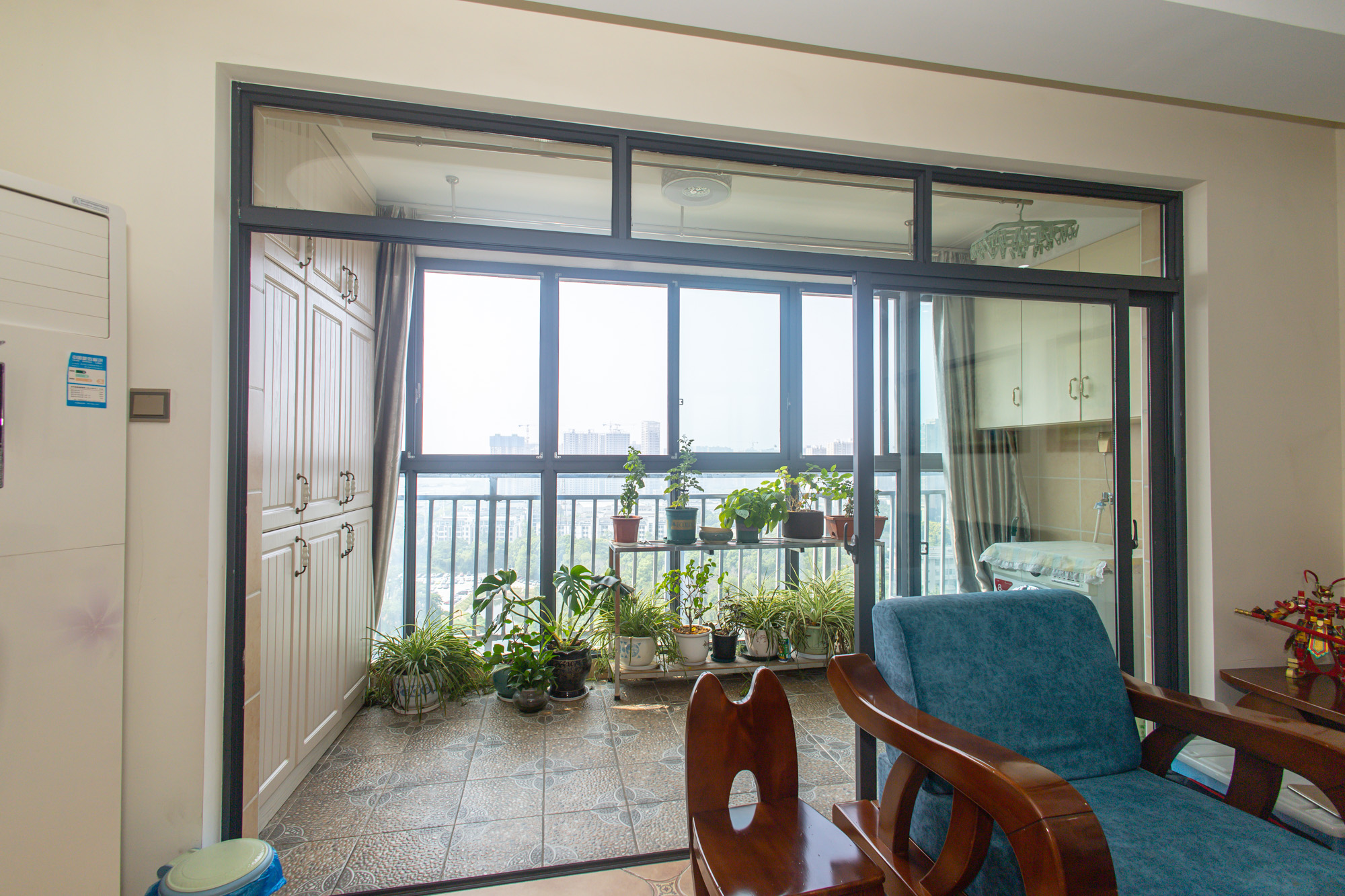 星电恬园 4室2厅2卫 106.0万 星电恬园 4室2厅2卫 106.0万阳台