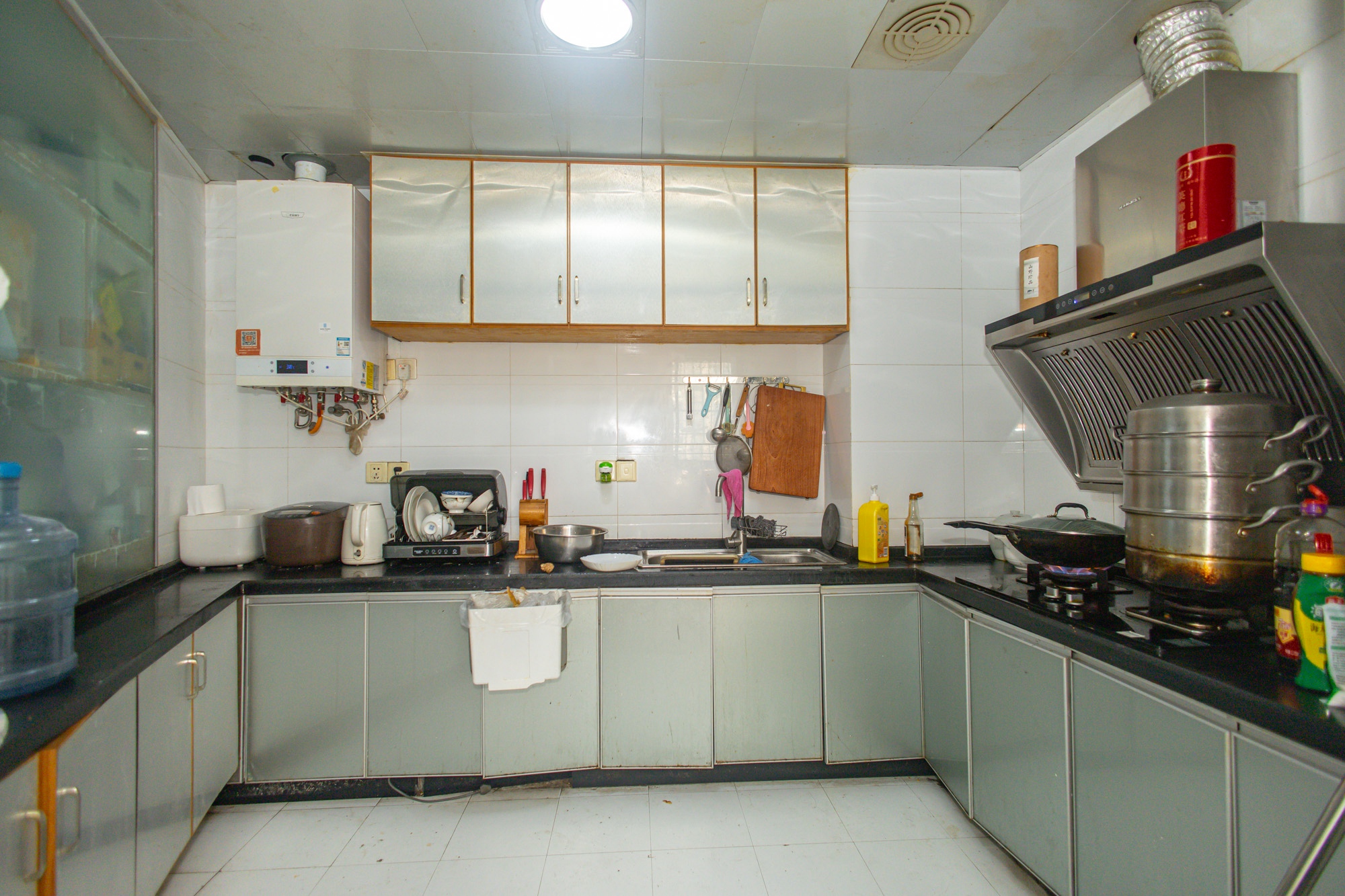 华润凤凰城一期  3室2厅2卫    85.8万厨房