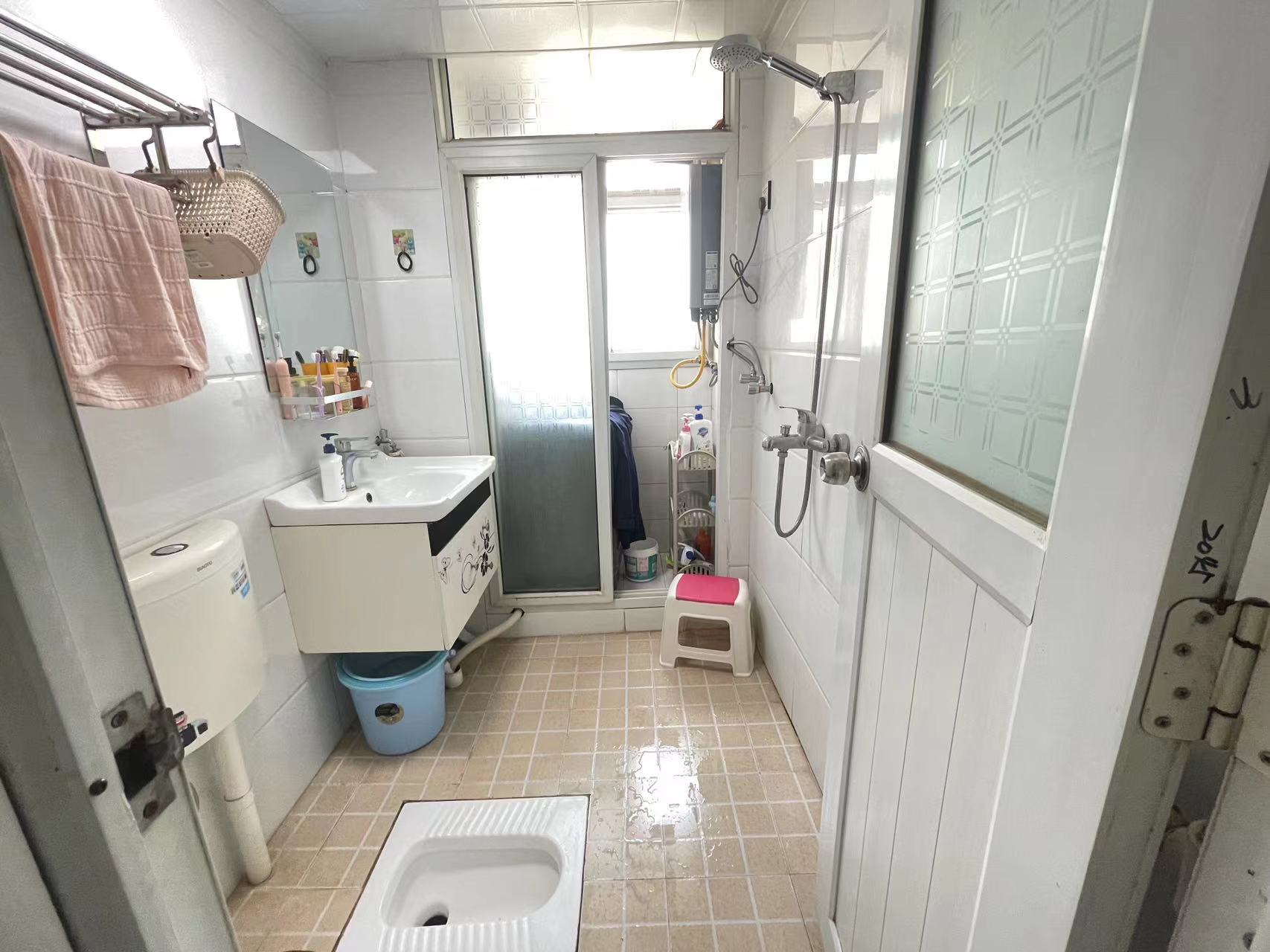 庆云山二村(62号)  3室2厅1卫    32.8万 庆云山二村(62号)  3室2厅1卫    32.8万室内图