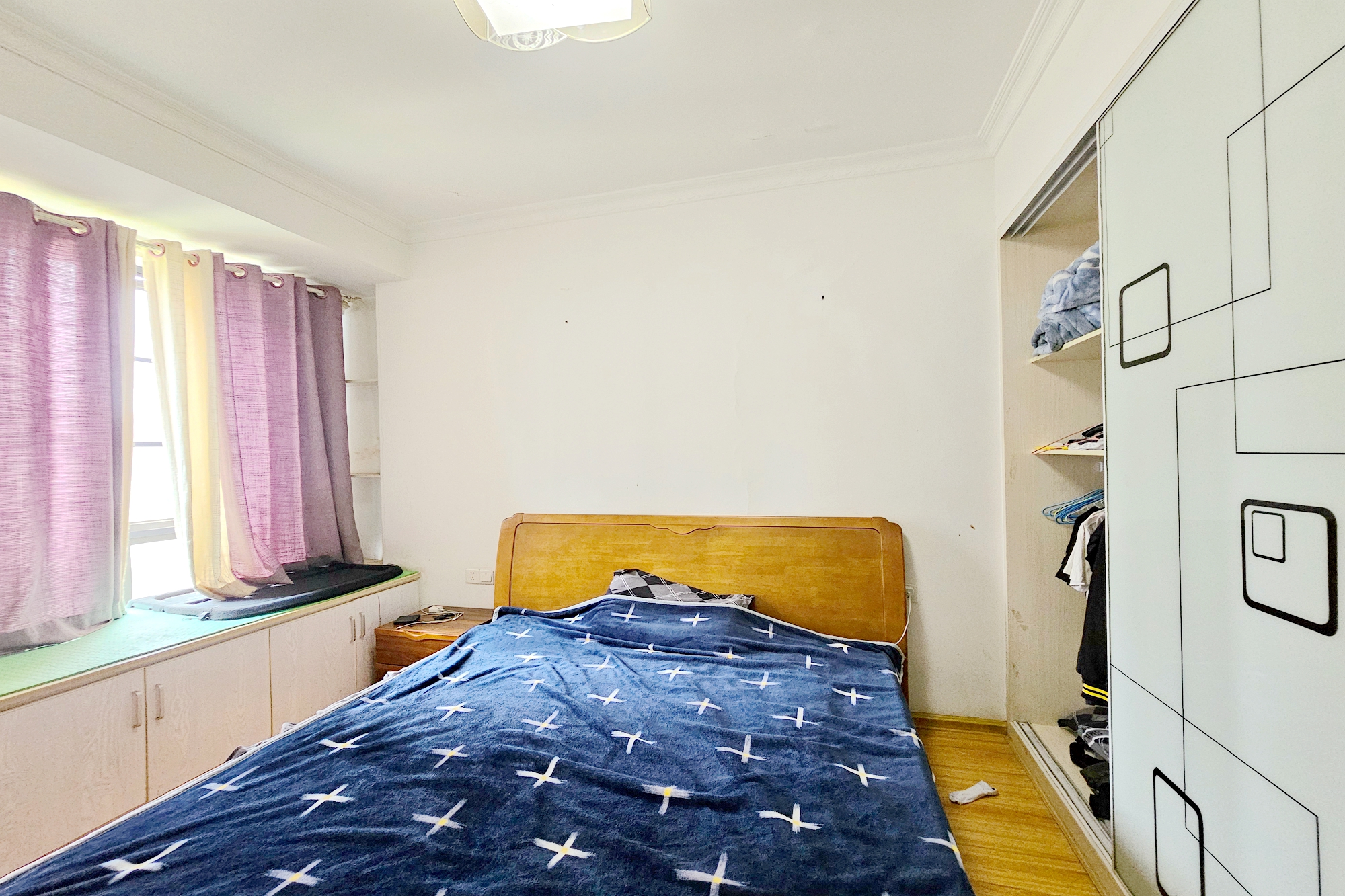 新华都万家城 3室2厅1卫 73.8万 新华都万家城 3室2厅1卫 73.8万卧室