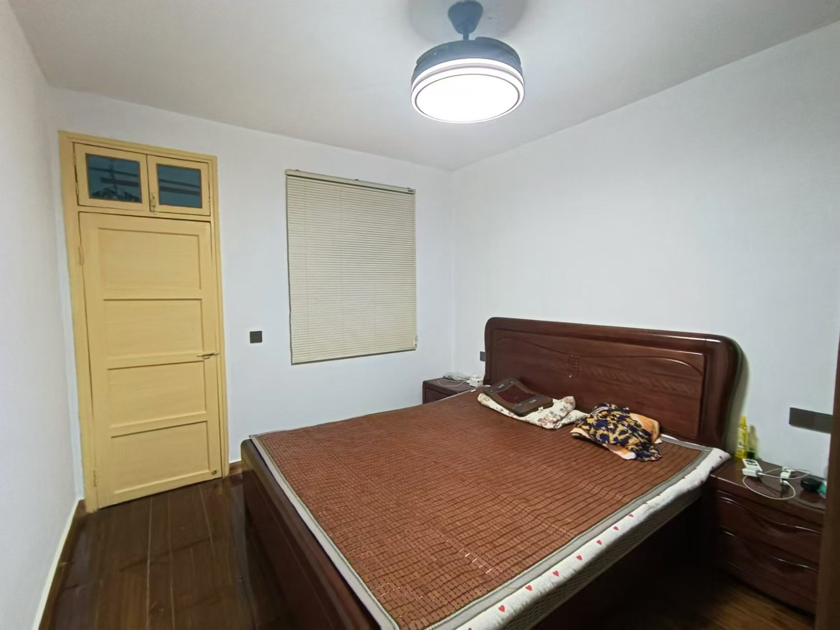 桥梁厂一区万泥塘一村 2室2厅1卫 26.0万 桥梁厂一区万泥塘一村 2室2厅1卫 26.0万室内图