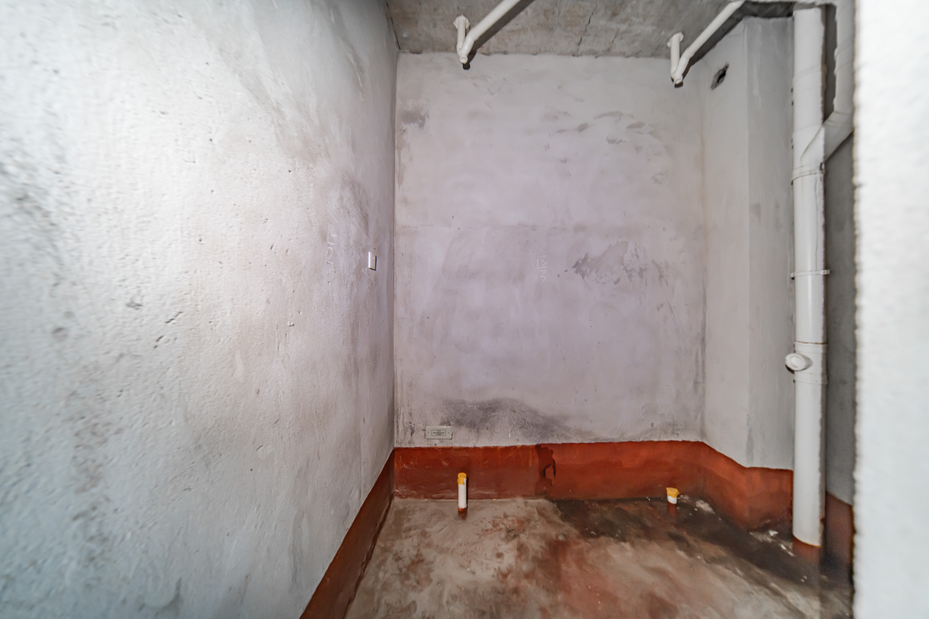 阳光100一期、四五期 2室2厅1卫 85.0万 阳光100一期、四五期 2室2厅1卫 85.0万卫生间