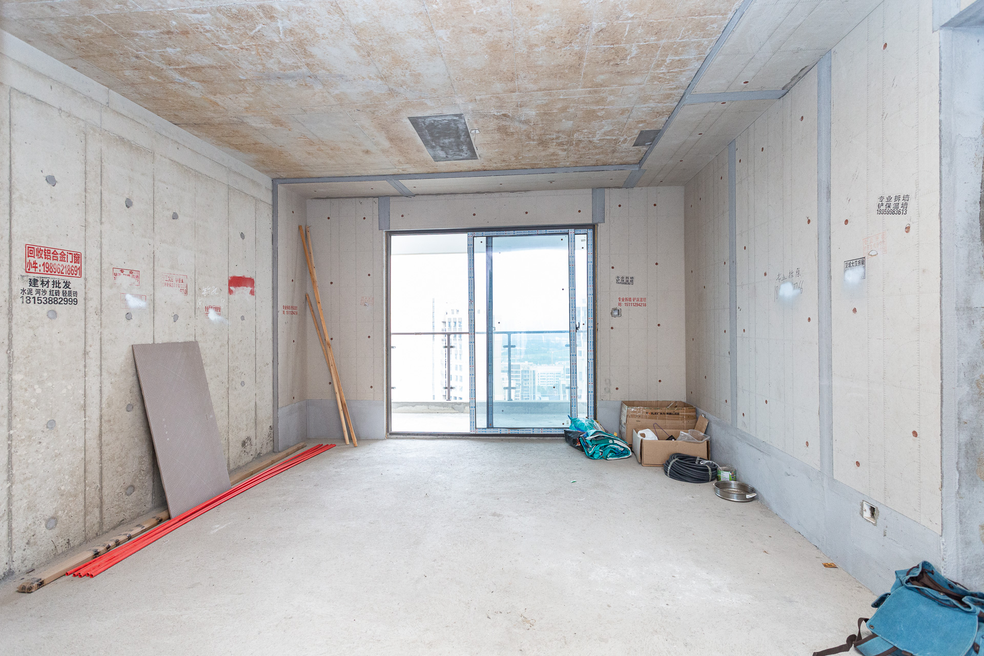 润和湘江天地D区 4室2厅2卫 167.0万 润和湘江天地D区 4室2厅2卫 167.0万客厅